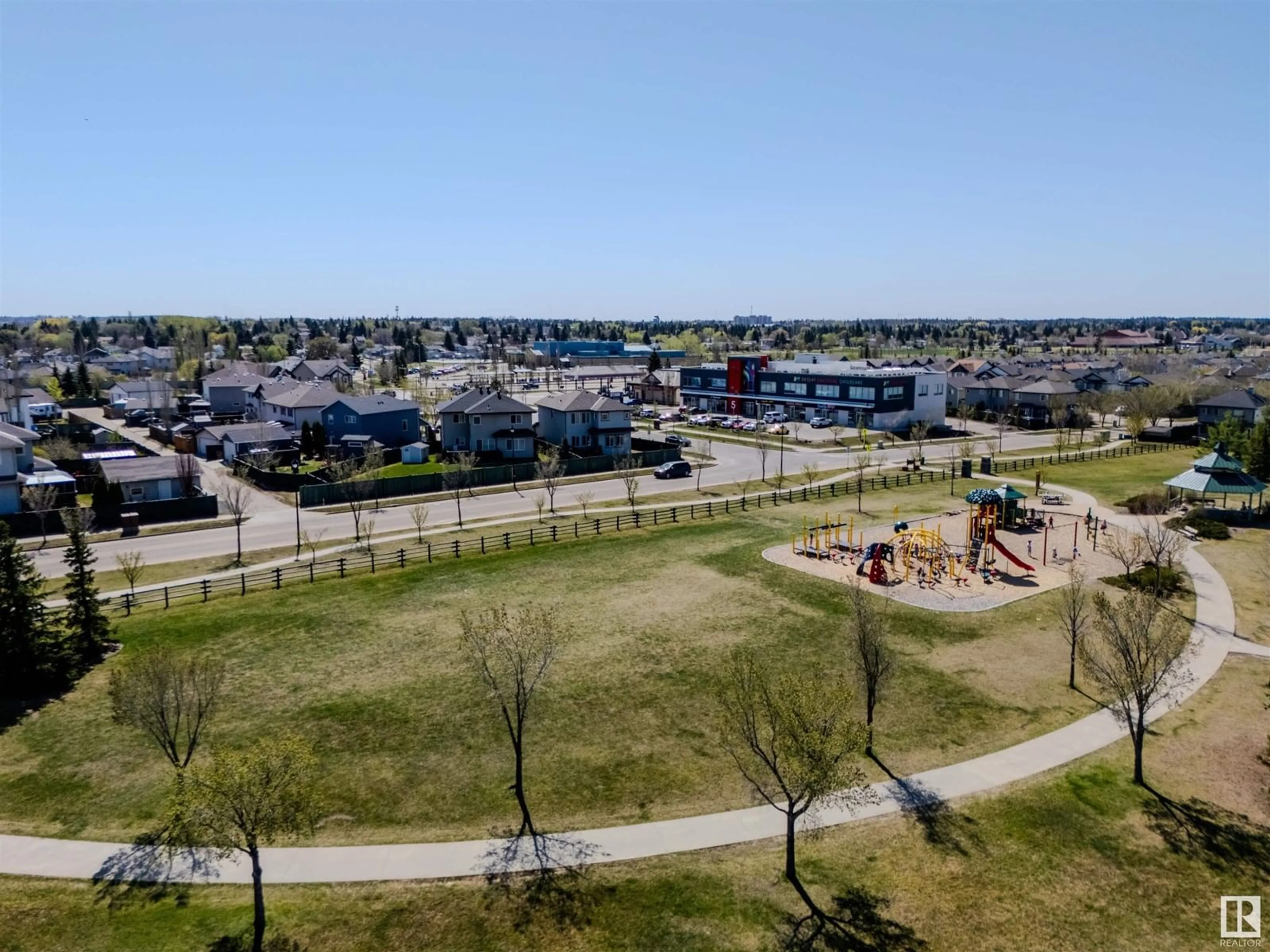 A pic from outside/outdoor area/front of a property/back of a property/a pic from drone, unknown for 55 VIVIAN WY, Spruce Grove Alberta T7X0H3