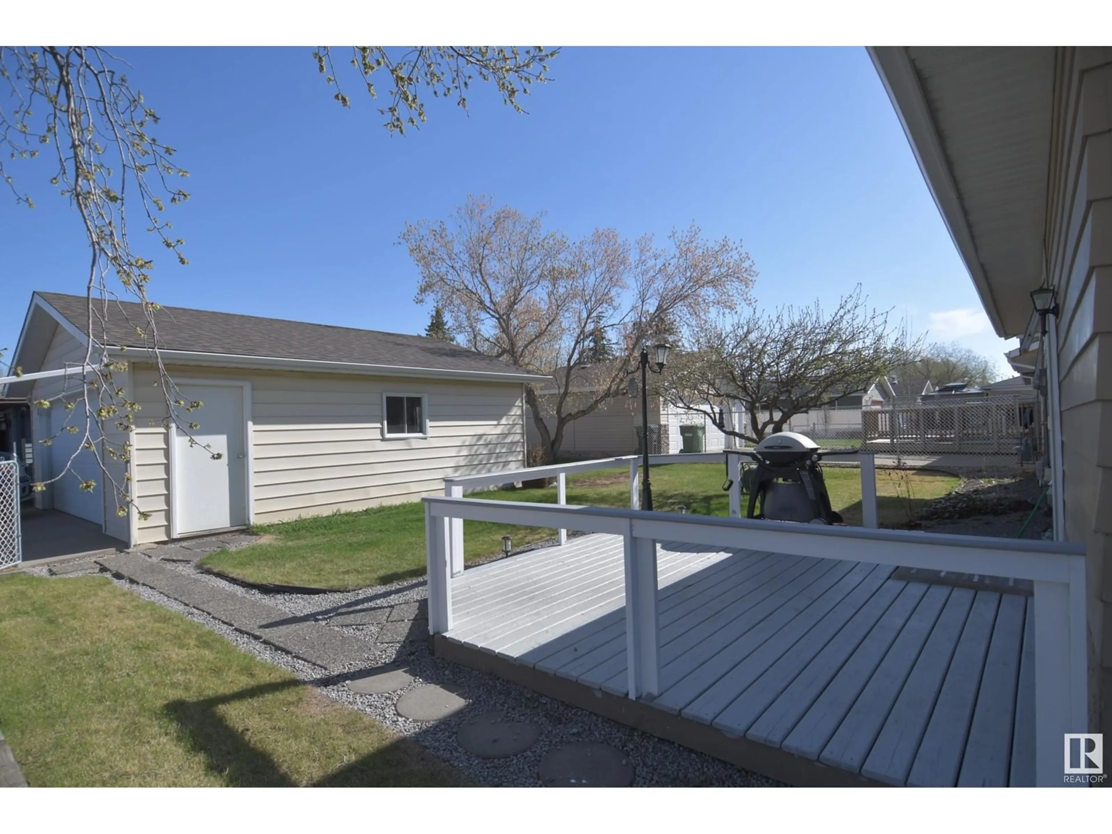 Patio, street for 4310 36 AV, Leduc Alberta T9E6A2