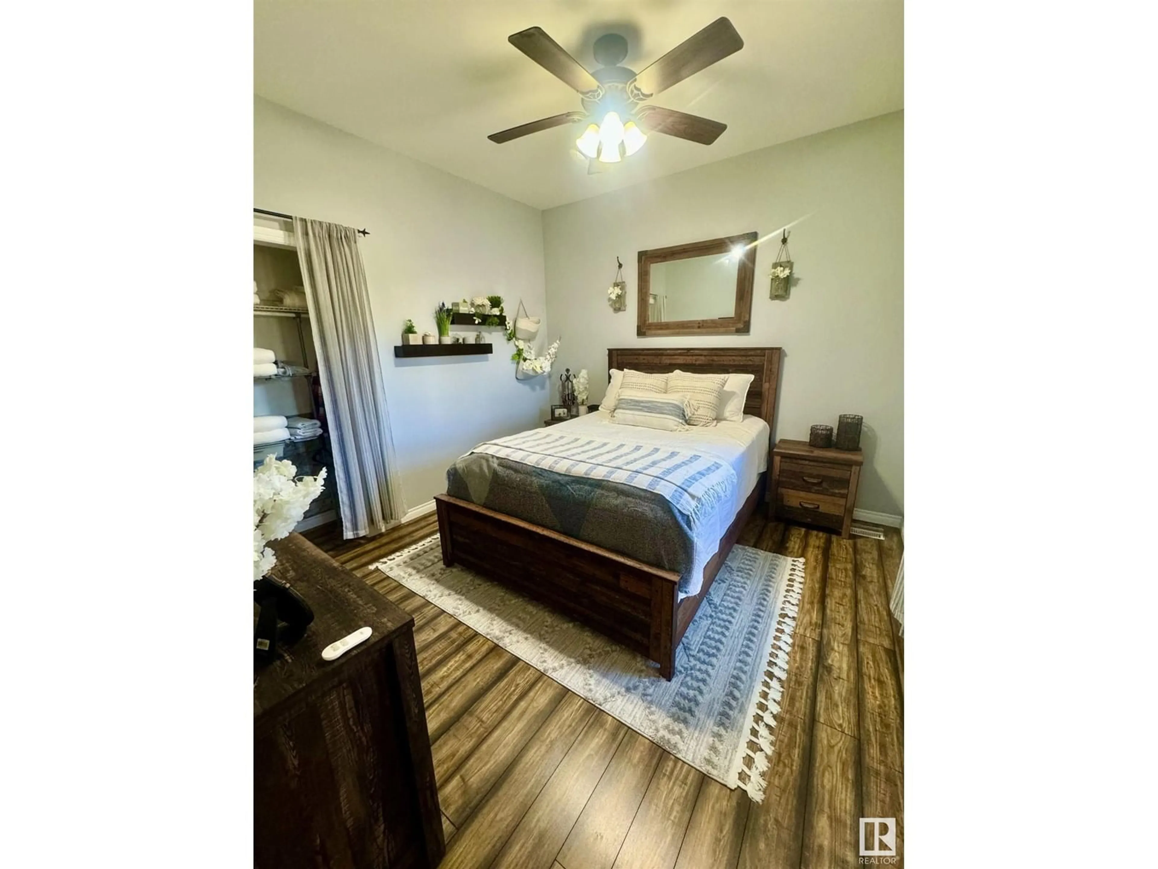 Bedroom with bed, wood/laminate floor for 5127 51 AVE, Vilna Alberta T0A3L0