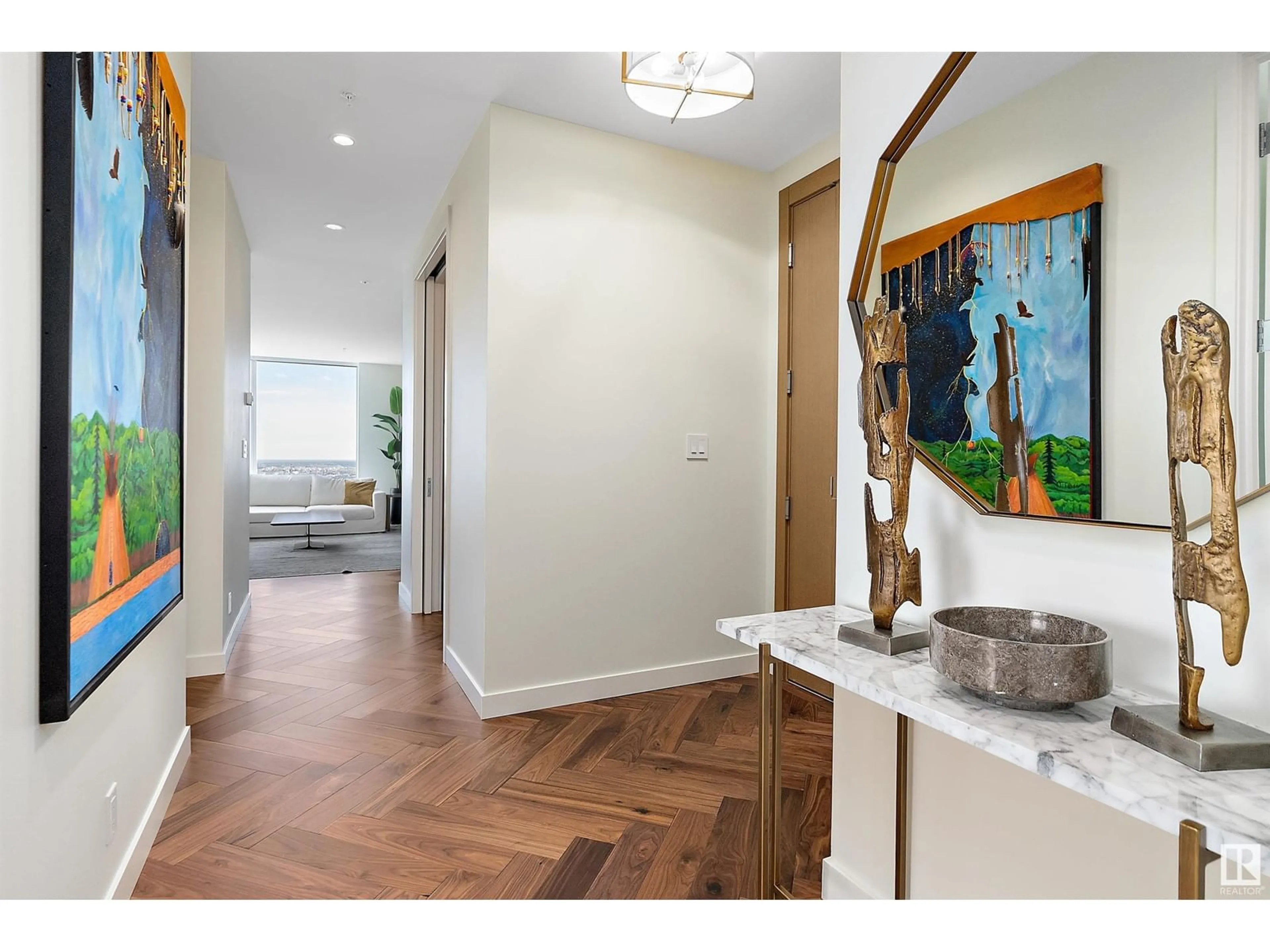 Indoor entryway for NW - 5002 10360 102 ST, Edmonton Alberta T5J0K6