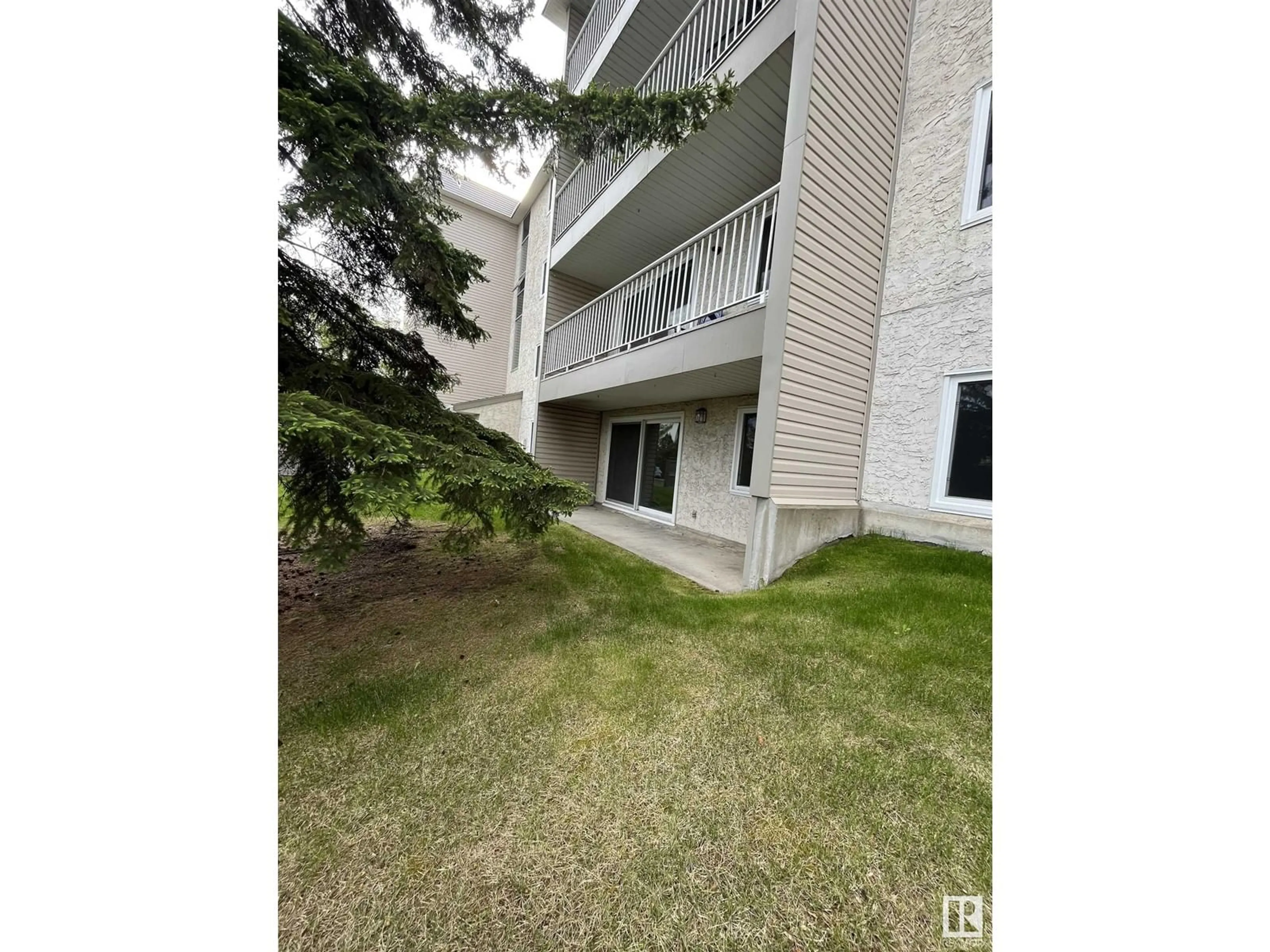 Patio, building for #113 - 5125 RIVERBEND RD, Edmonton Alberta T6H5K5