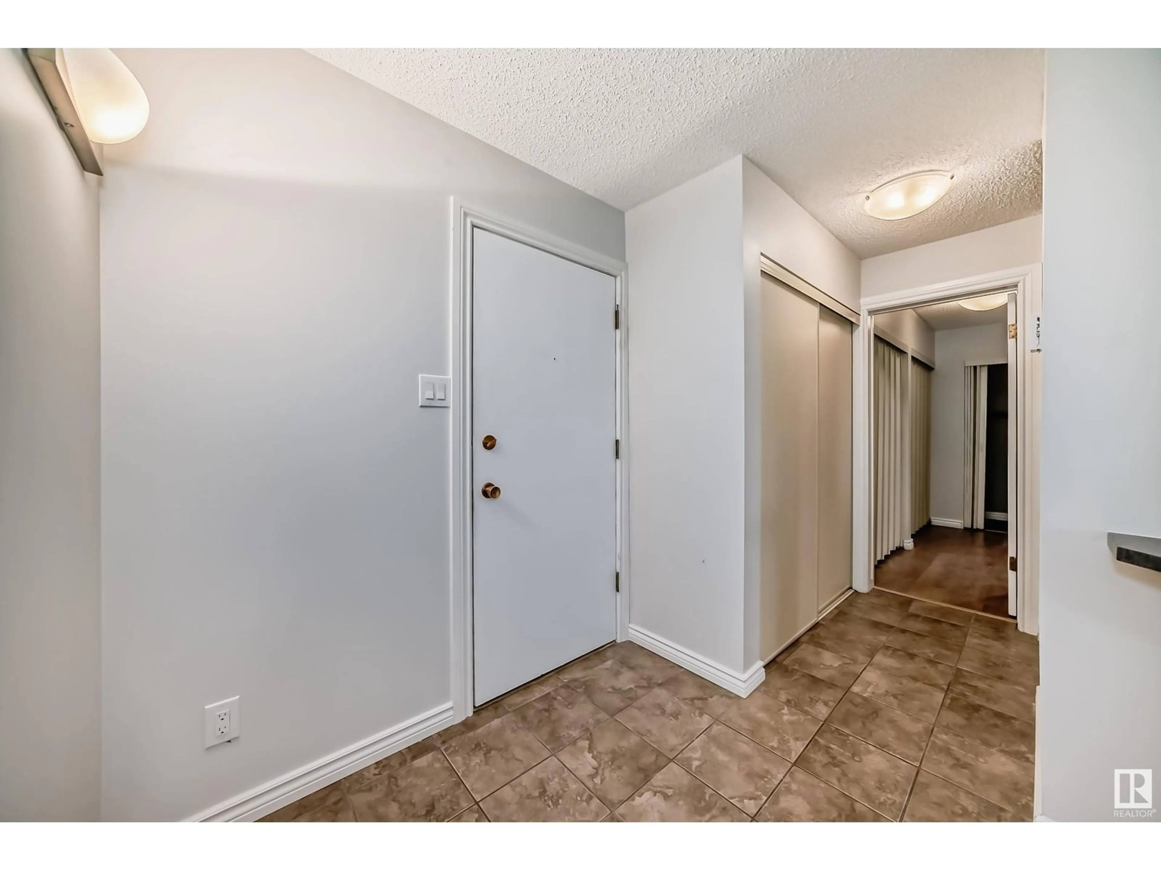Indoor entryway for #113 - 5125 RIVERBEND RD, Edmonton Alberta T6H5K5