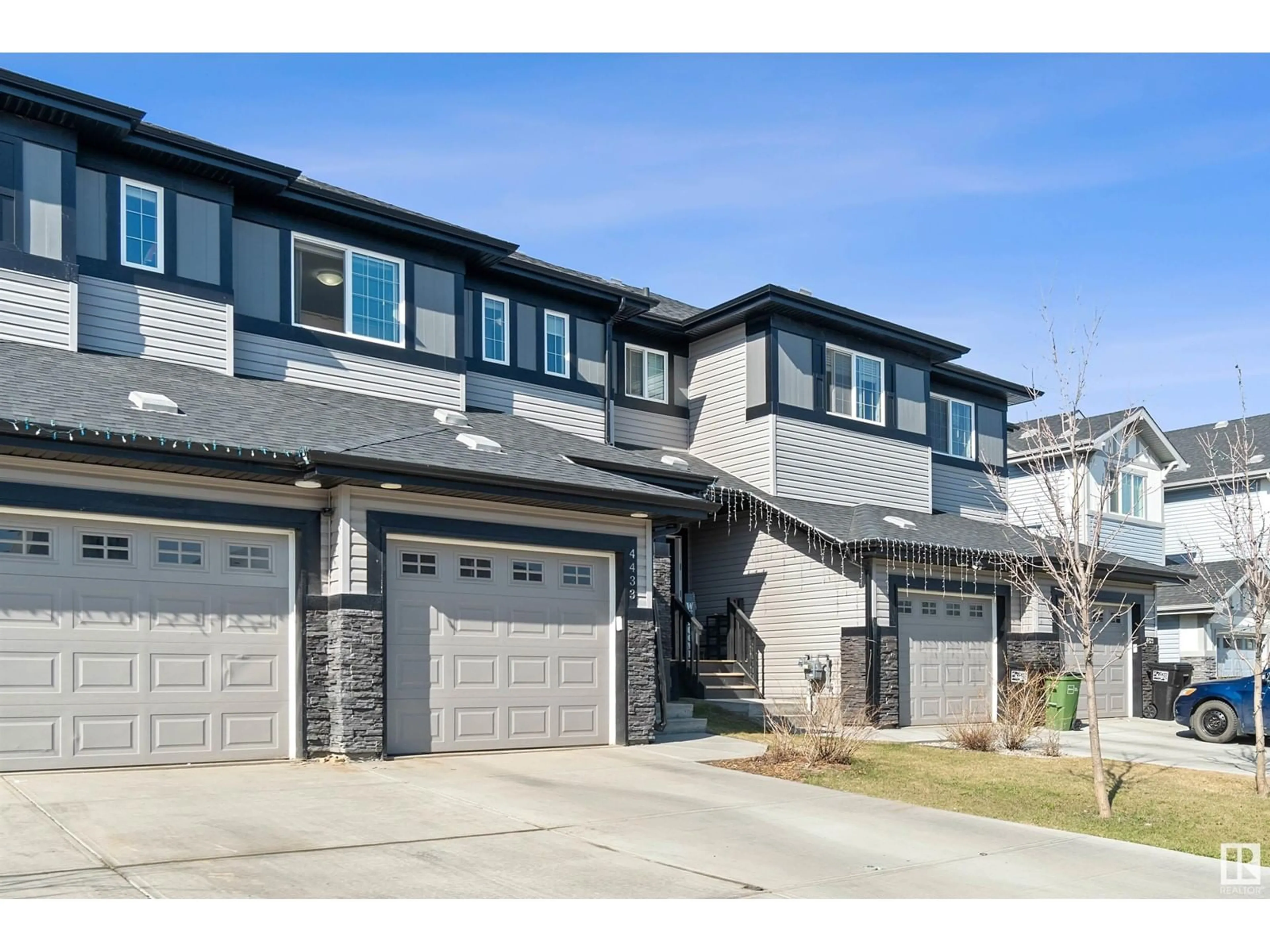 Unknown for SW - 4433 ANNETT CM, Edmonton Alberta T6W2V9