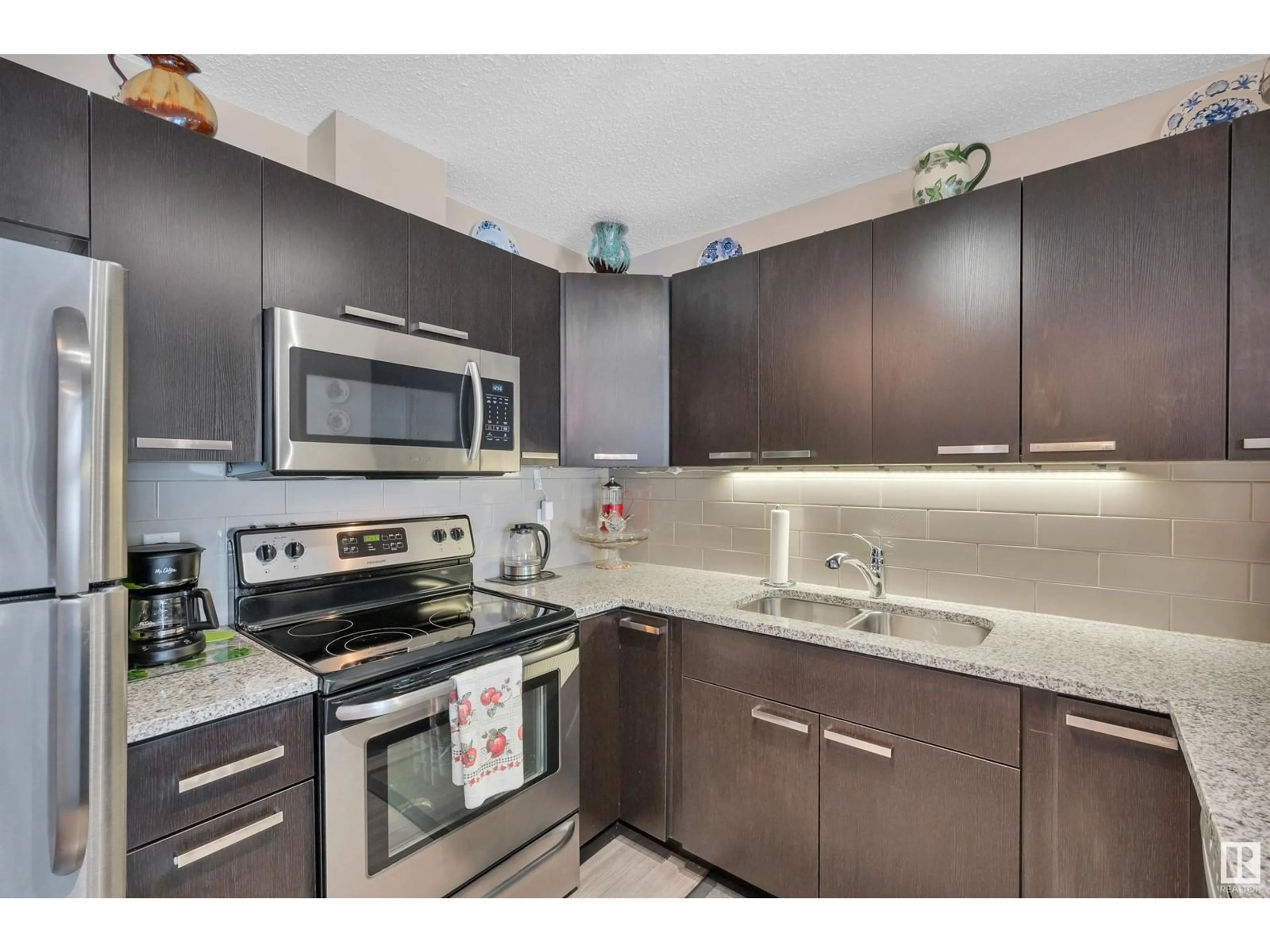 Standard kitchen, unknown for 314 - 14808 125 ST, Edmonton Alberta T5X0G1