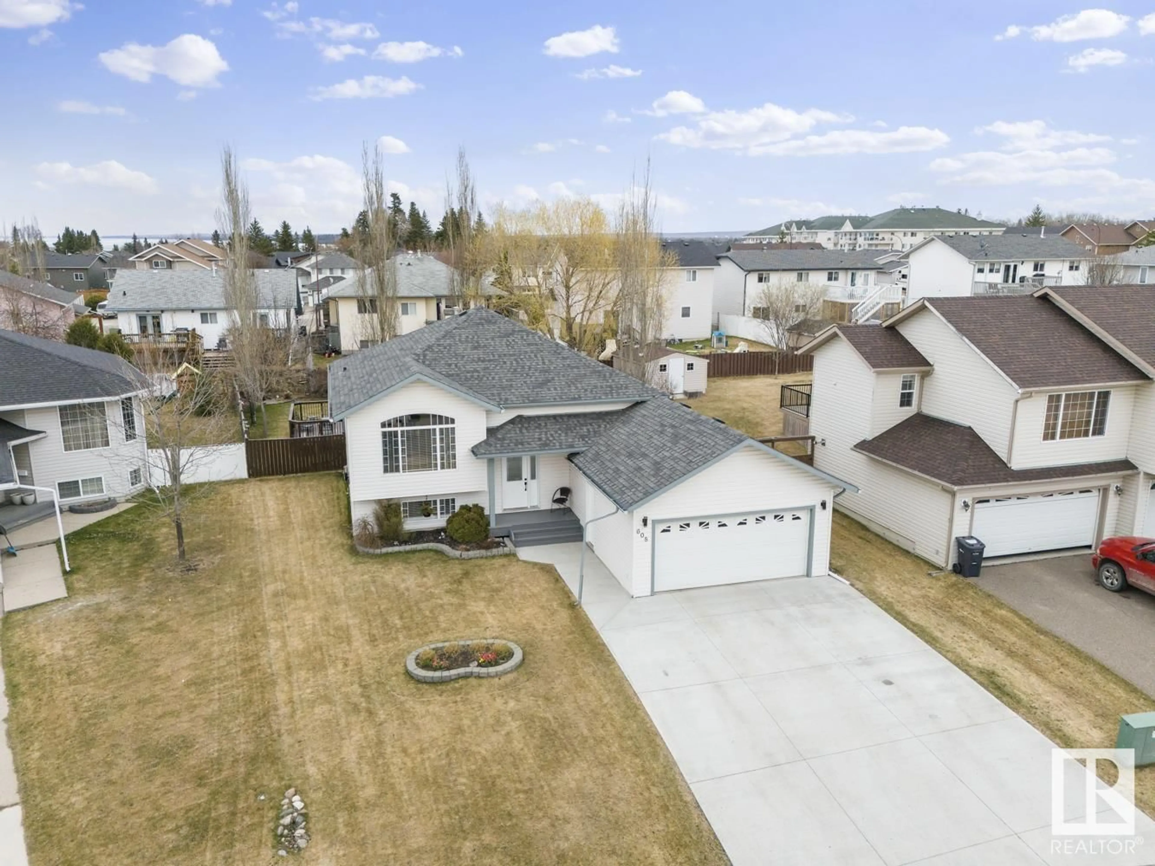 A pic from outside/outdoor area/front of a property/back of a property/a pic from drone, unknown for 608 20 ST, Cold Lake Alberta T9M1C6