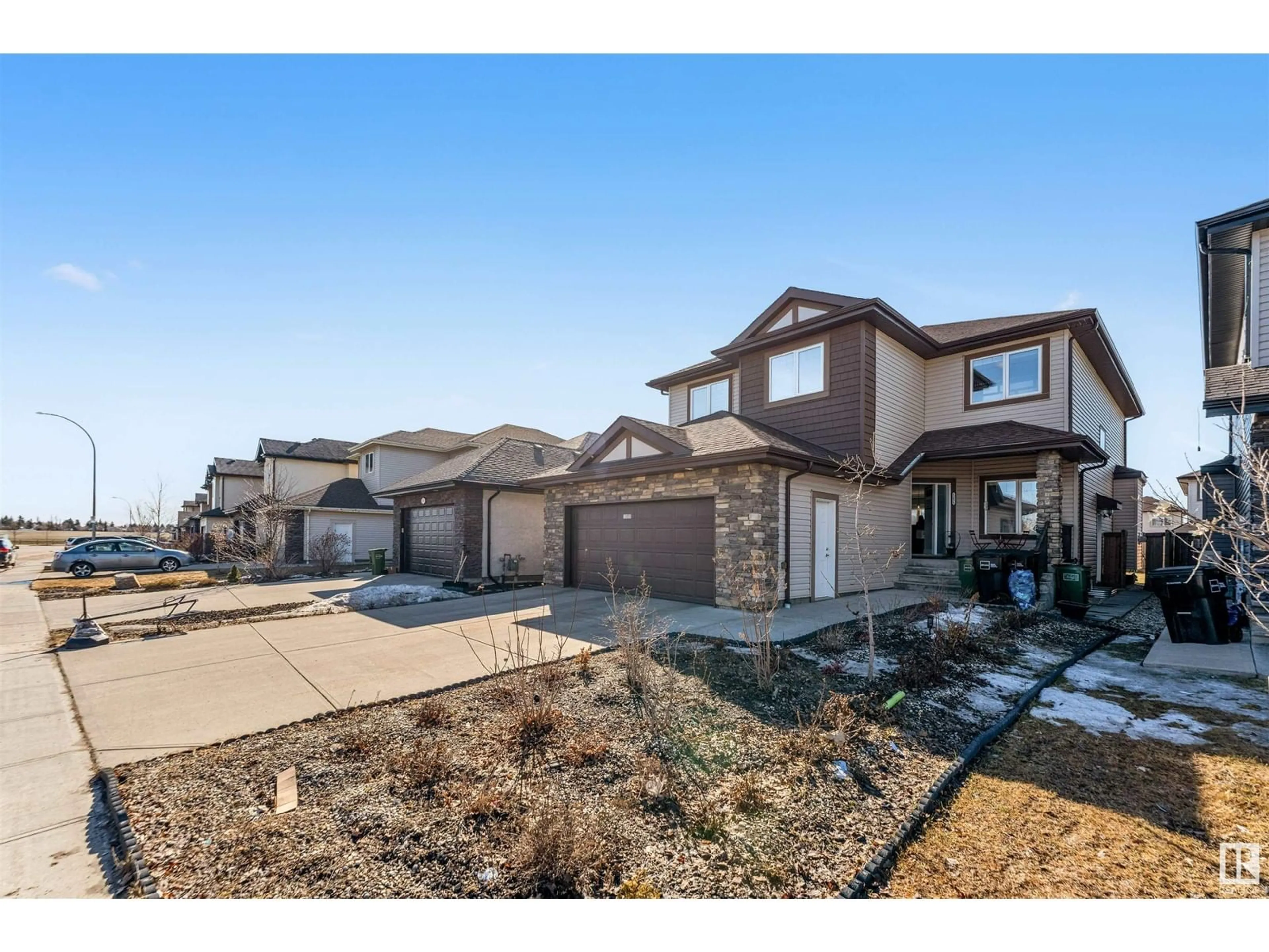 A pic from outside/outdoor area/front of a property/back of a property/a pic from drone, street for NW - 13055 165 AV, Edmonton Alberta T6V0G1