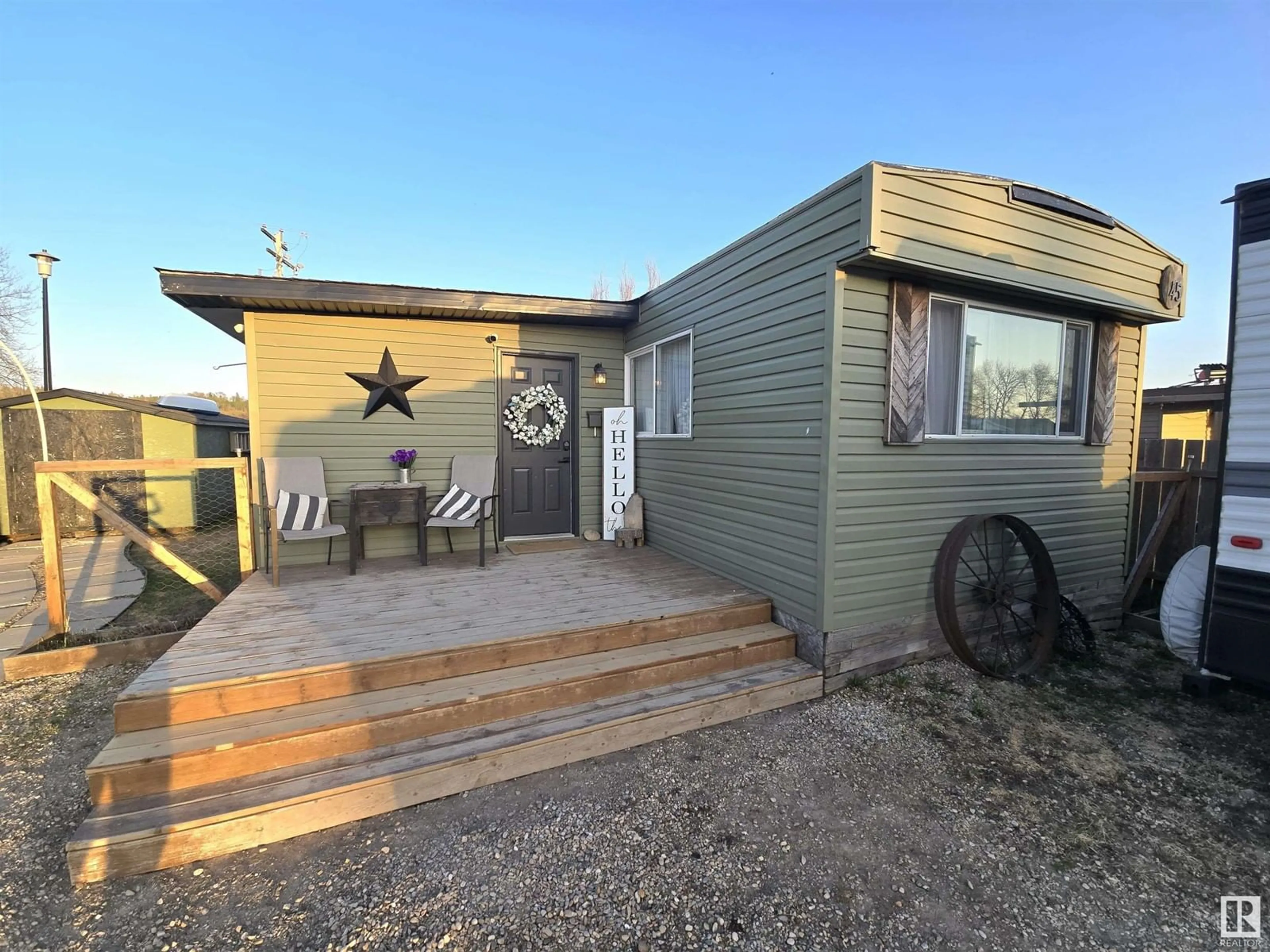Shed for 45 RIVERSIDE TRAILER COURT, Whitecourt Alberta T7S1G6