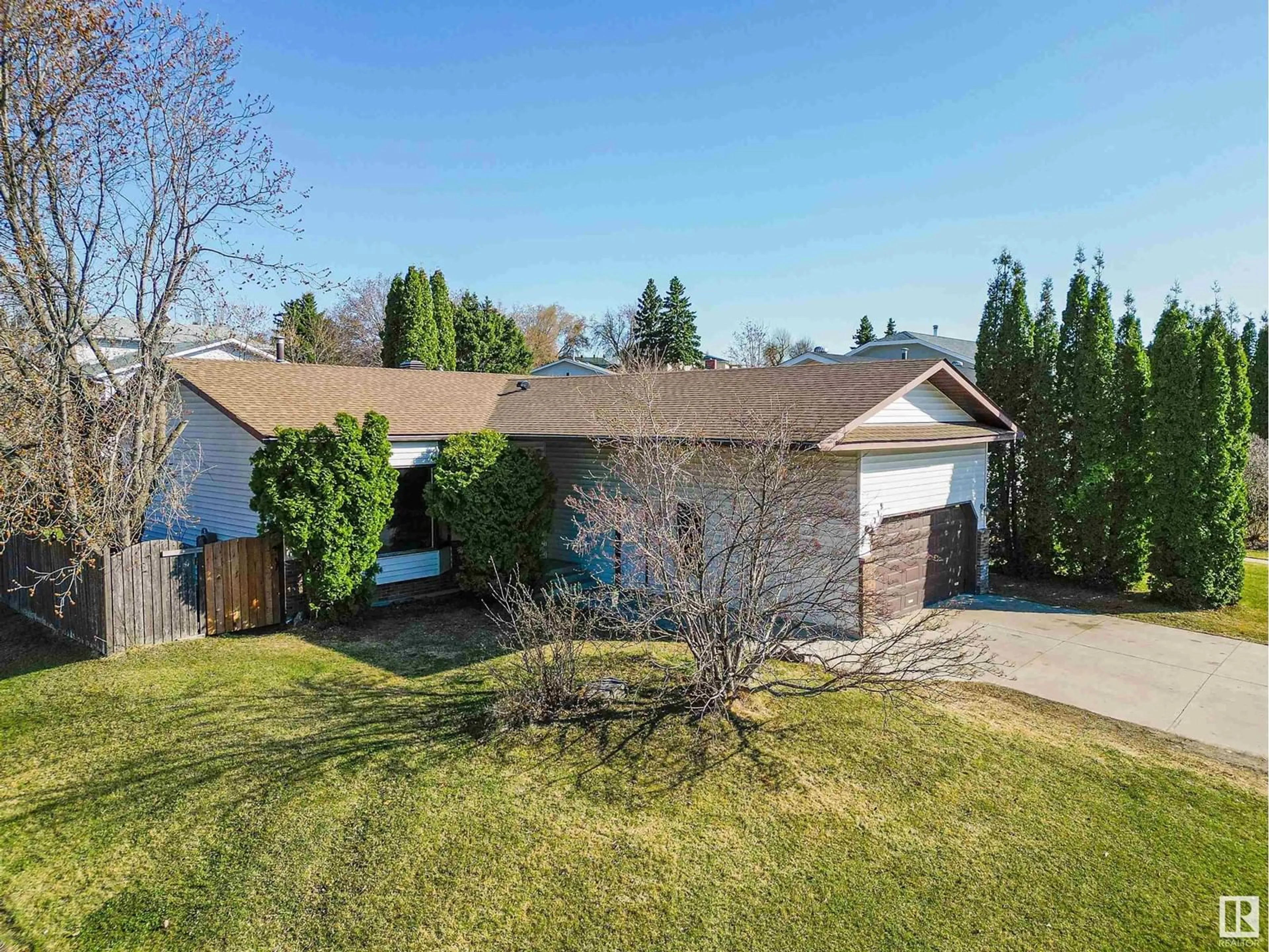 A pic from outside/outdoor area/front of a property/back of a property/a pic from drone, street for 5219 41 ST, Cold Lake Alberta T9M2A4