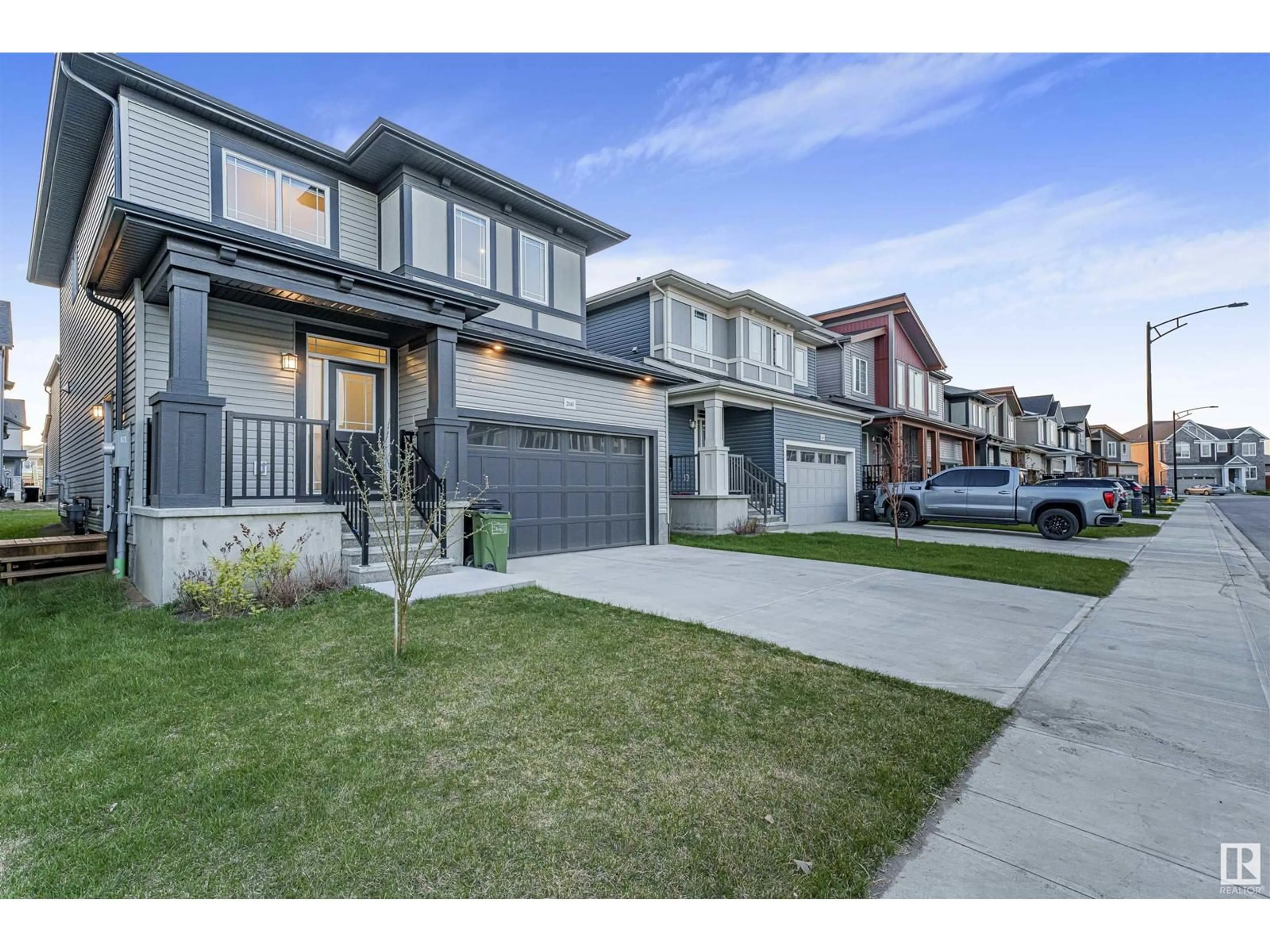 Unknown for NW - 2040 207 ST, Edmonton Alberta T6M1R7