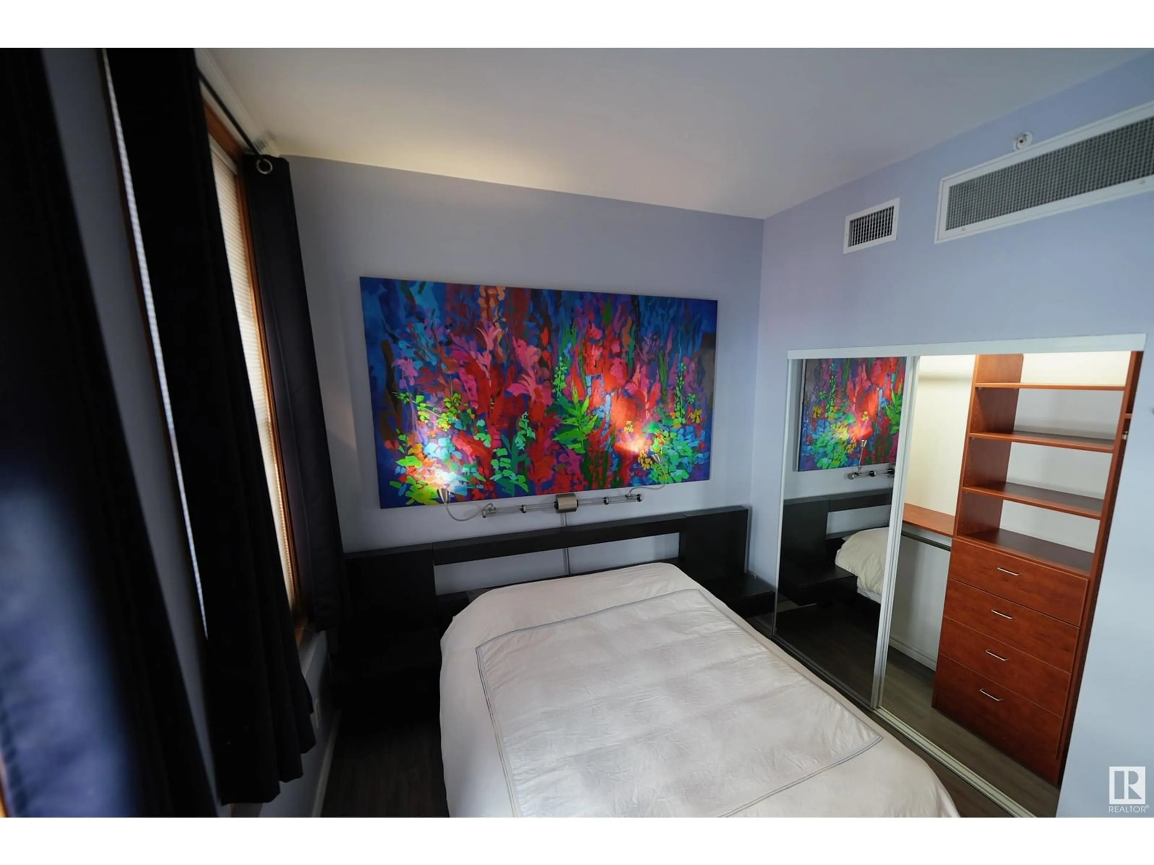A pic of a room for #308 - 10134 100 ST, Edmonton Alberta T5J0N8