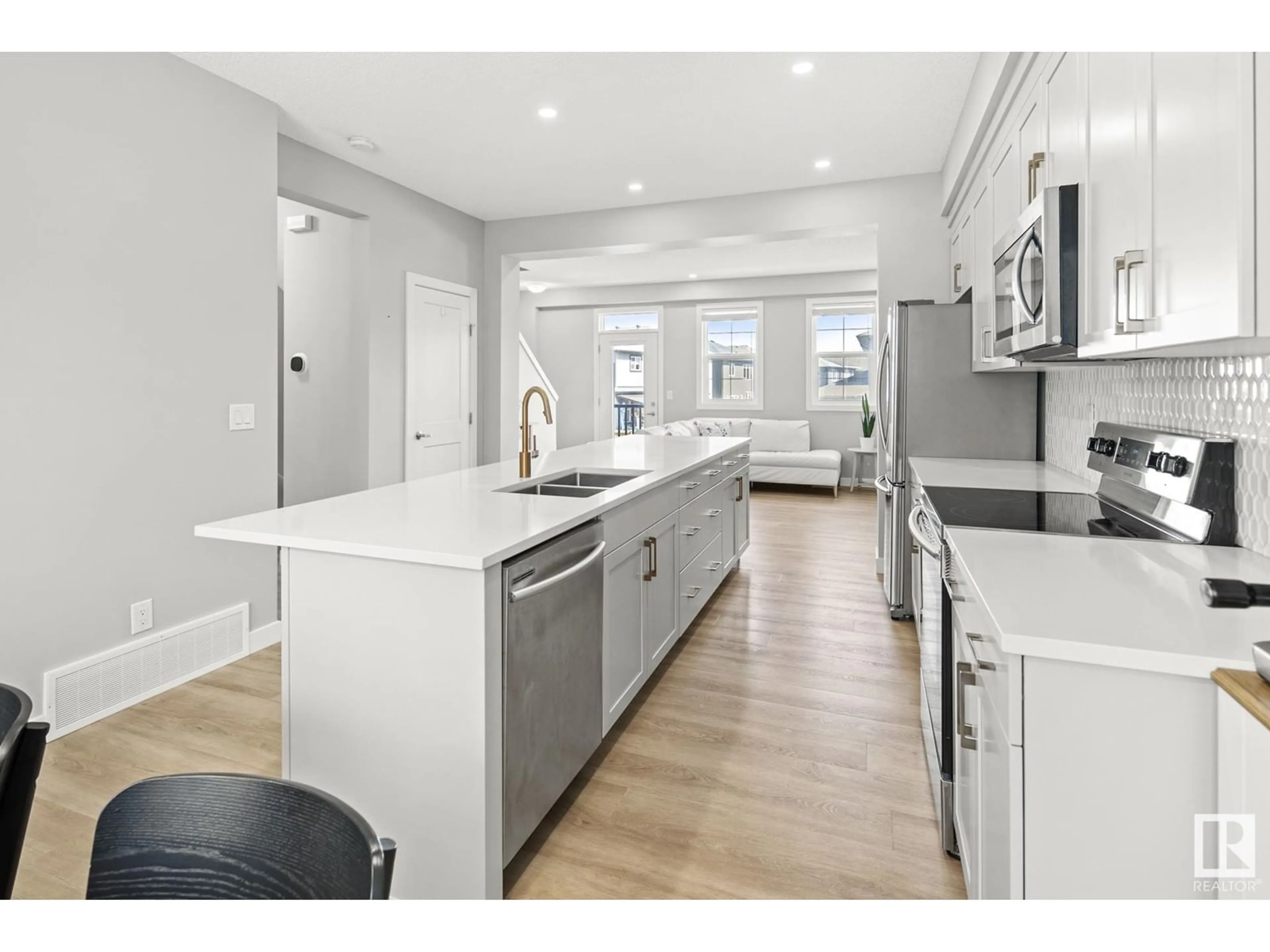 Open concept kitchen, unknown for 2088 WONNACOTT WY, Edmonton Alberta T6X2V7
