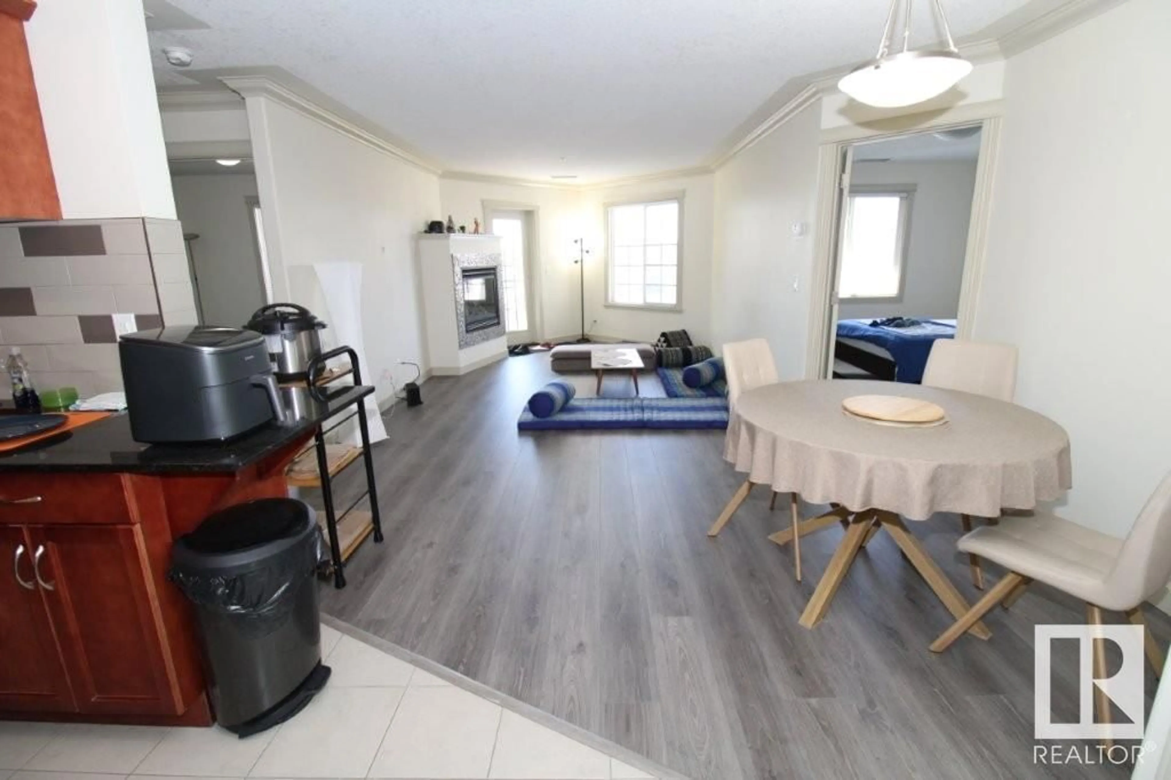 A pic of a room for 315 16235 51 ST NW, Edmonton Alberta T5Y0V3