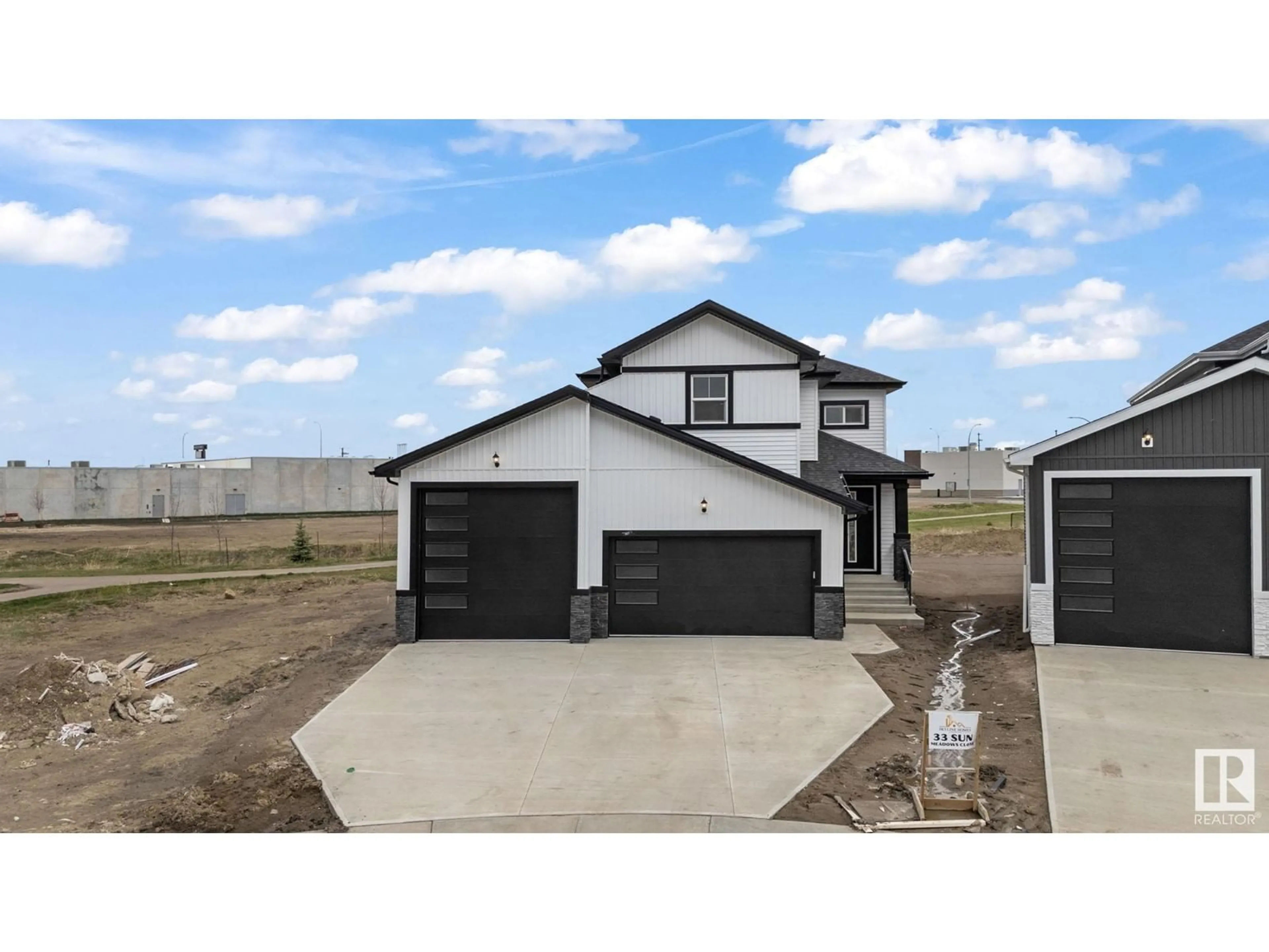 A pic from outside/outdoor area/front of a property/back of a property/a pic from drone, street for 33 SUN MEADOWS CL, Stony Plain Alberta T7Z0K1