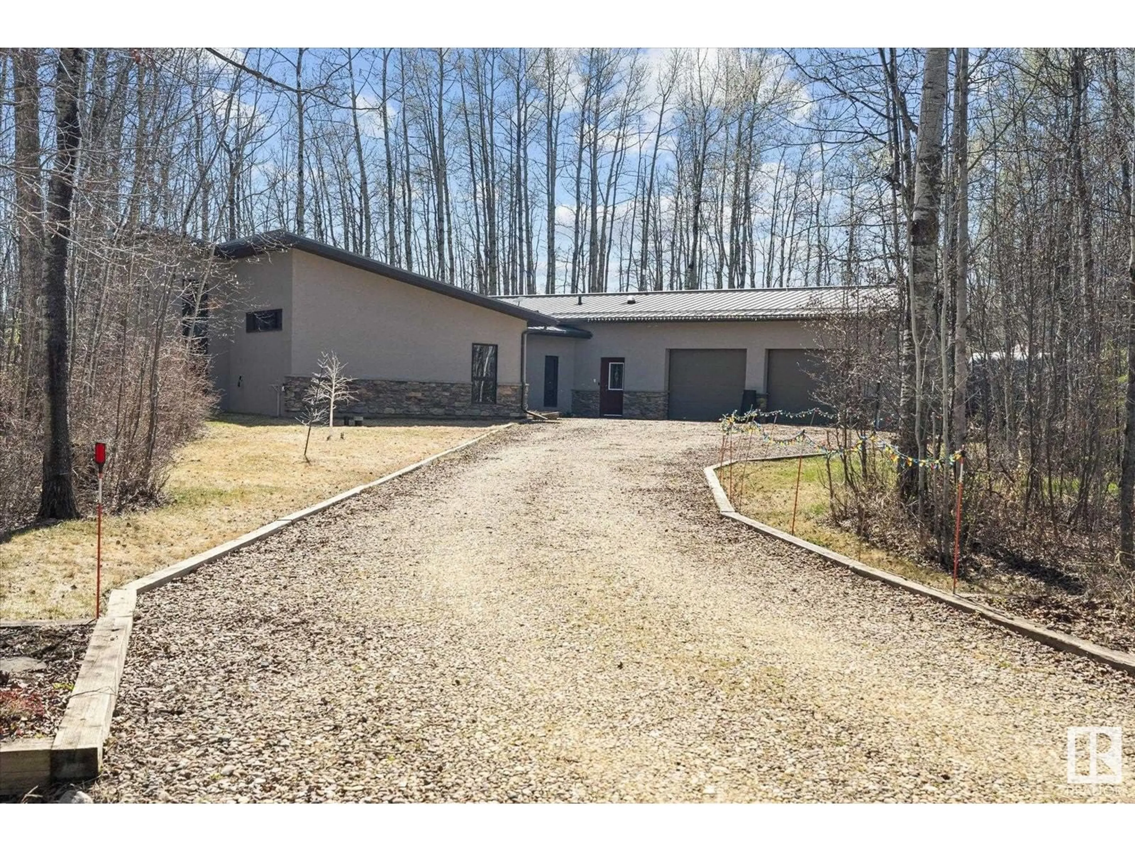 A pic from outside/outdoor area/front of a property/back of a property/a pic from drone, building for 462014 - 317 RGE ROAD 10, Rural Wetaskiwin County Alberta T0C2V0