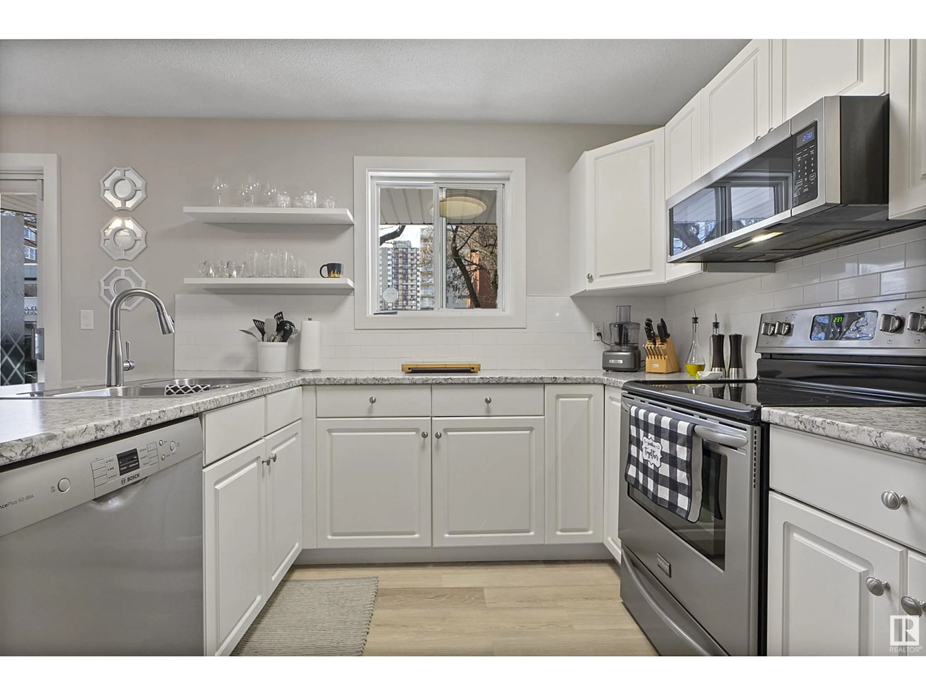 Standard kitchen, unknown for #104 - 10153 117 ST, Edmonton Alberta T5K1X5