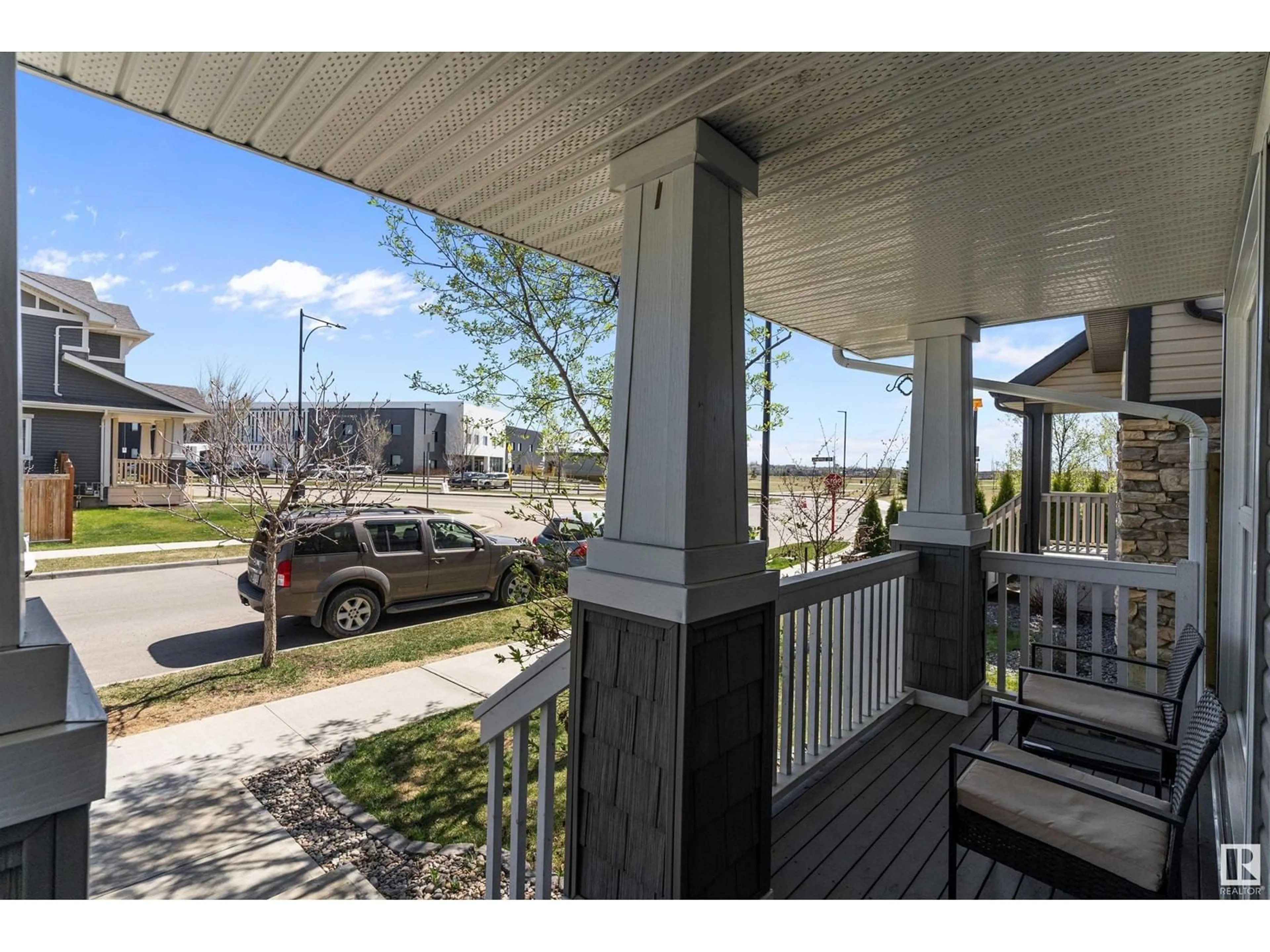 Patio, street for 3221 CARPENTER LD, Edmonton Alberta T6W2Y7