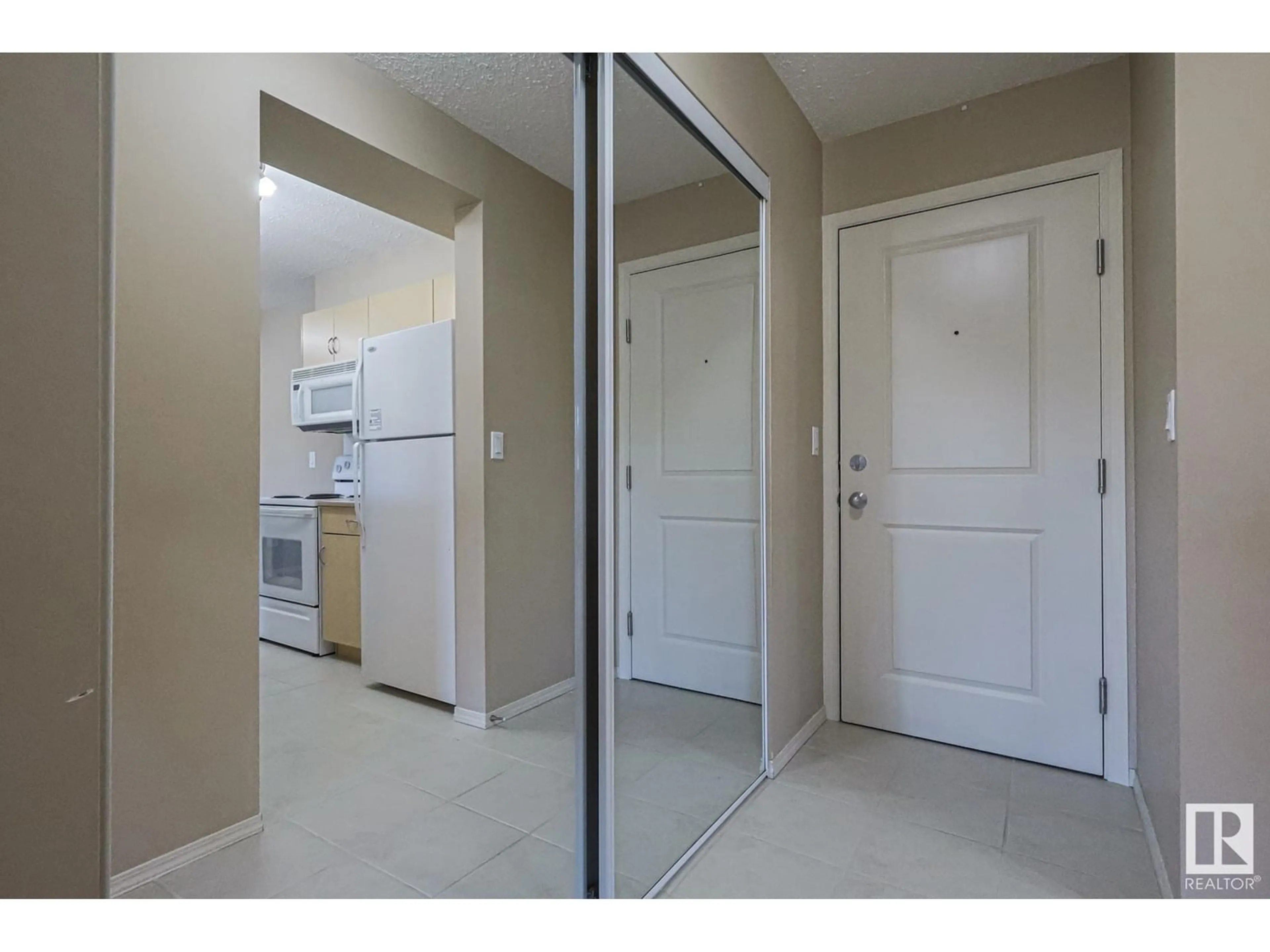 Unknown for #404 - 17003 67 AV, Edmonton Alberta T5T6Y5