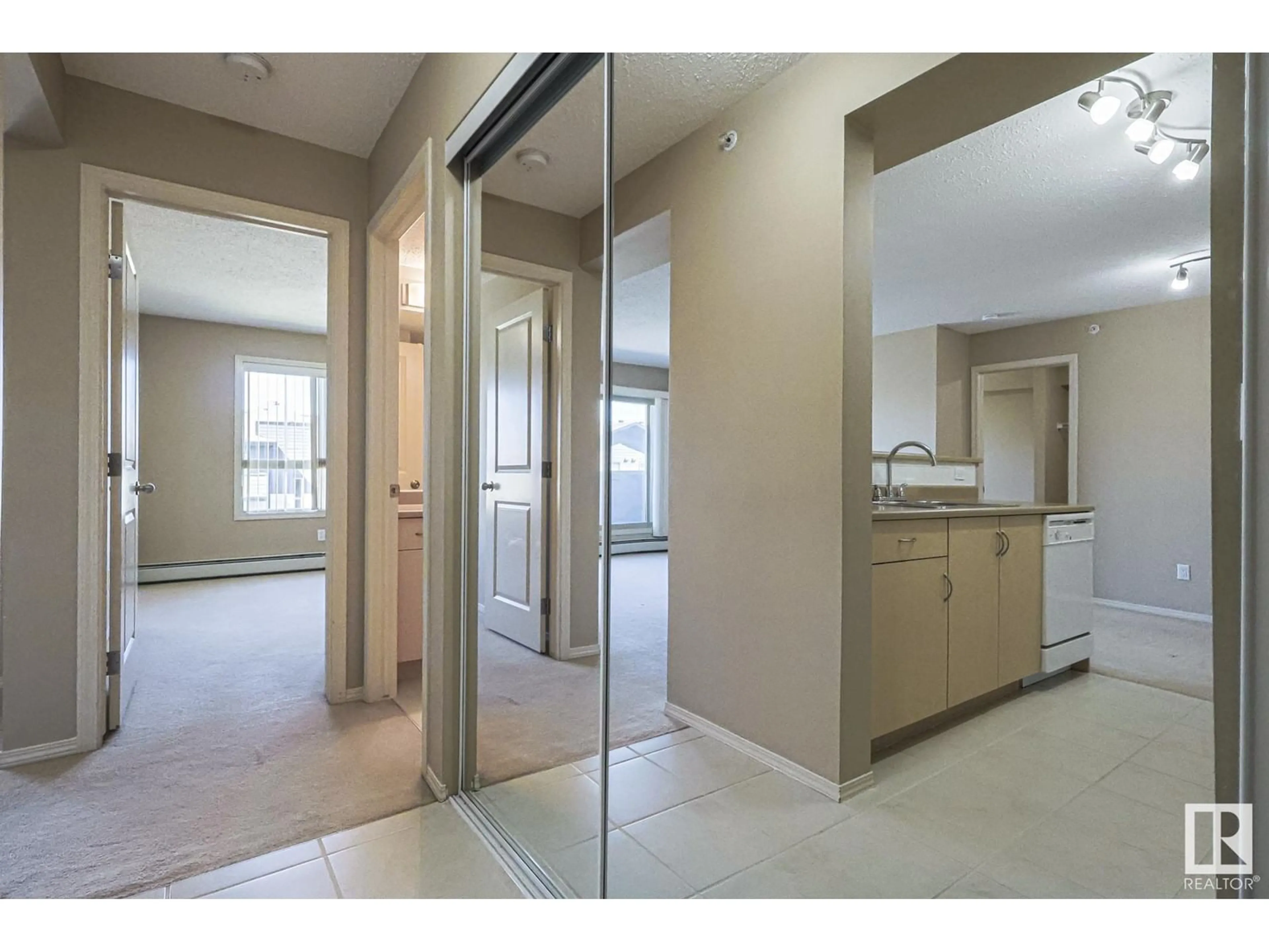 Unknown for #404 - 17003 67 AV, Edmonton Alberta T5T6Y5