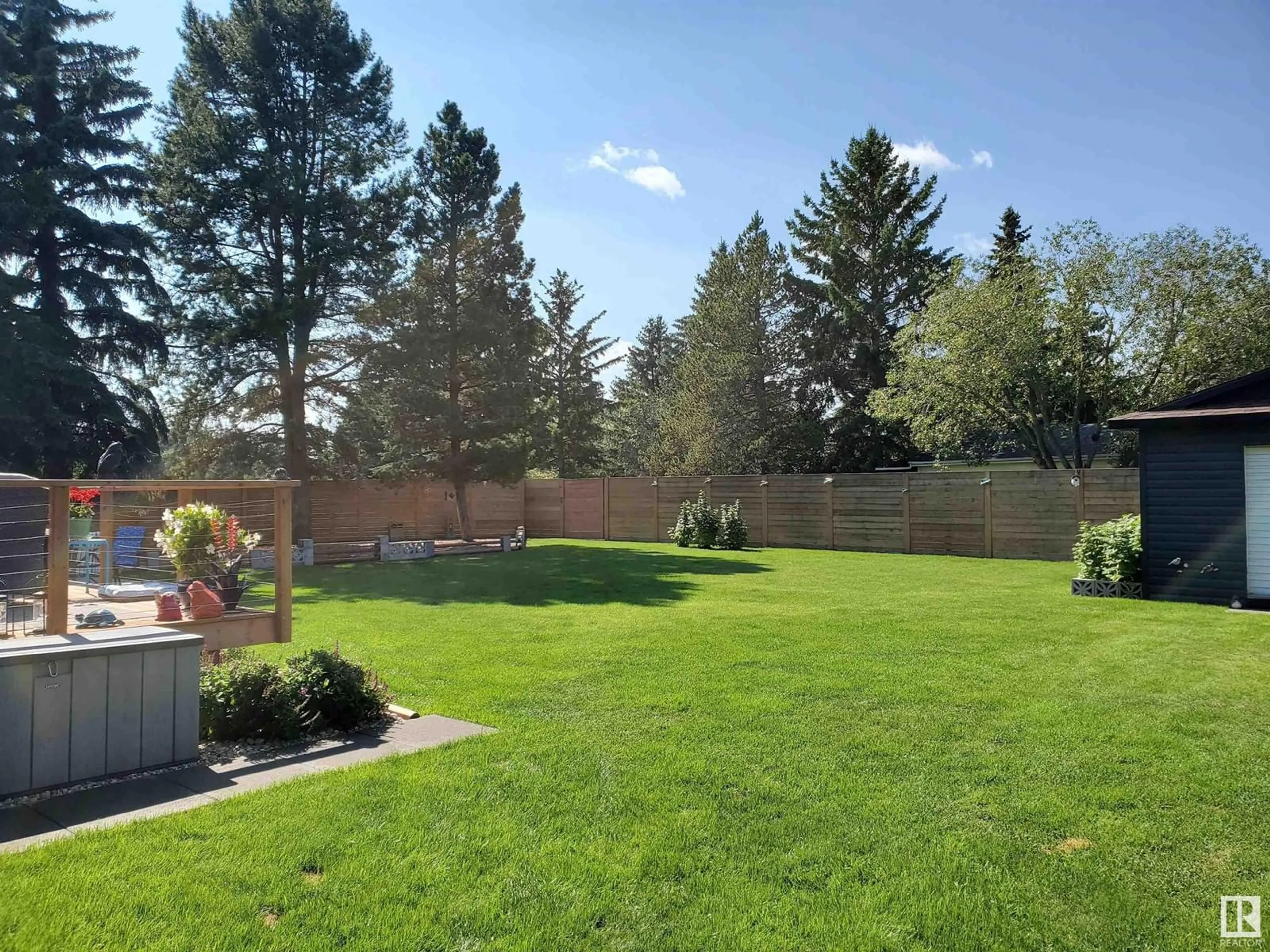 A pic from outside/outdoor area/front of a property/back of a property/a pic from drone, forest/trees view for 10 AICHER PLACE, Leduc Alberta T9E5H8