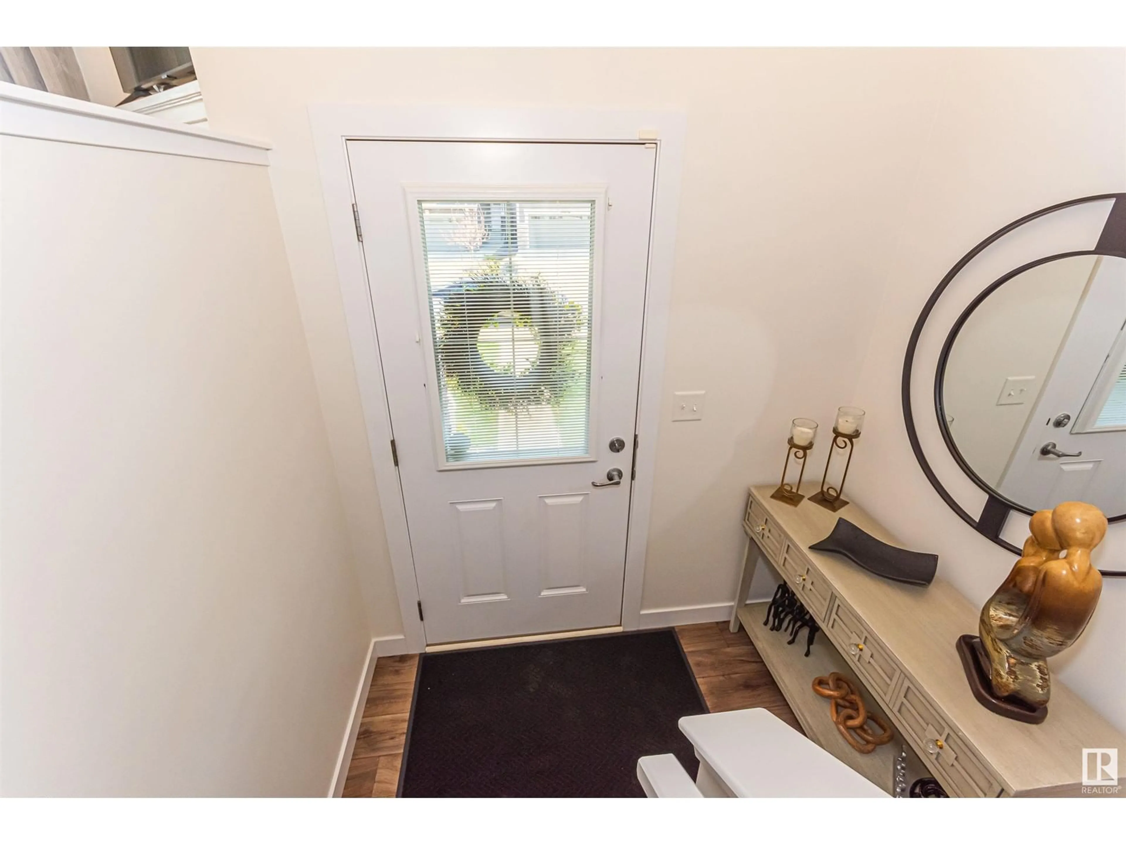 Indoor entryway for 22108 85 AV, Edmonton Alberta T5T7E4