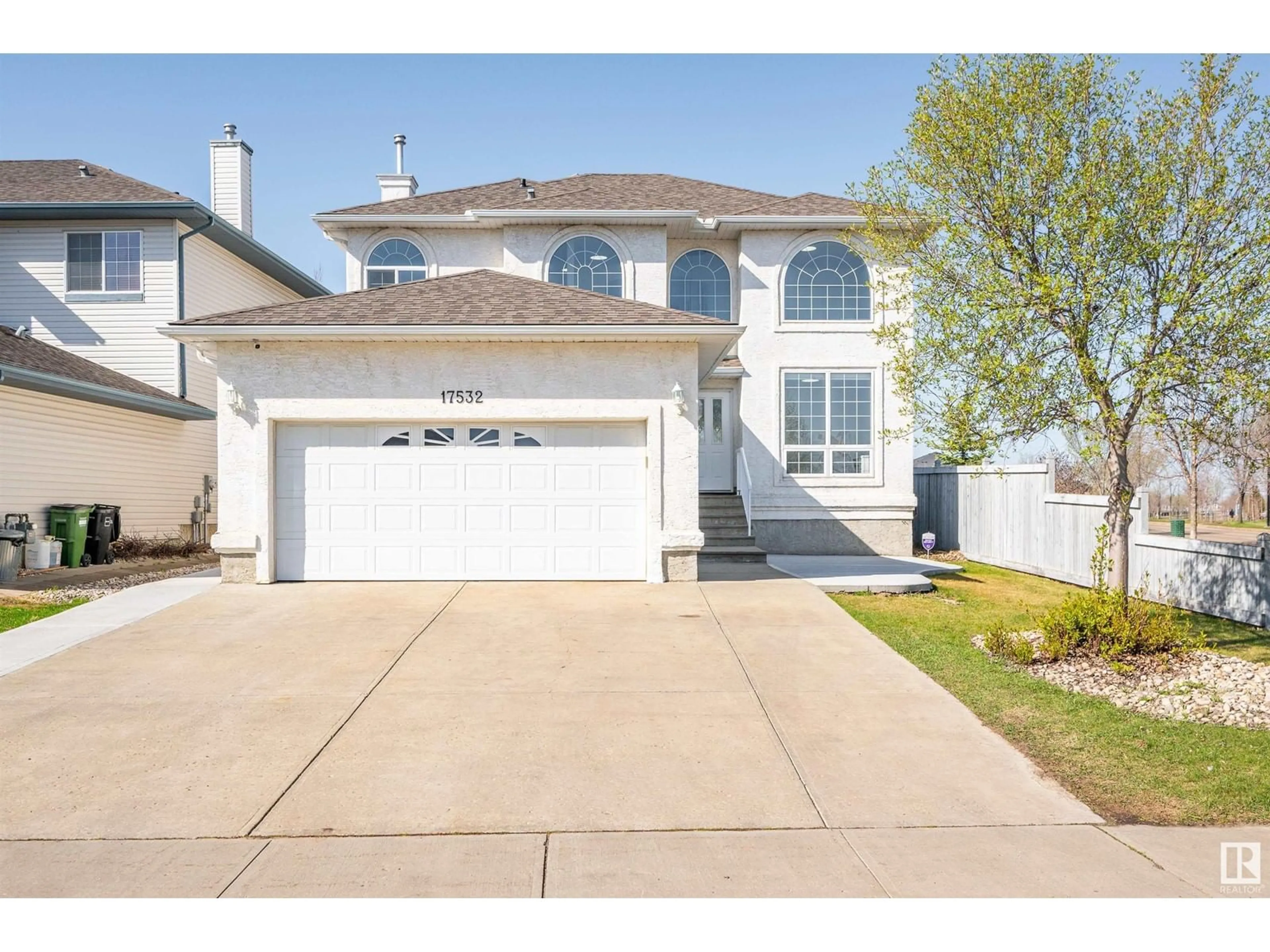 Home with vinyl exterior material, street for 17532 107 ST, Edmonton Alberta T5X6C1