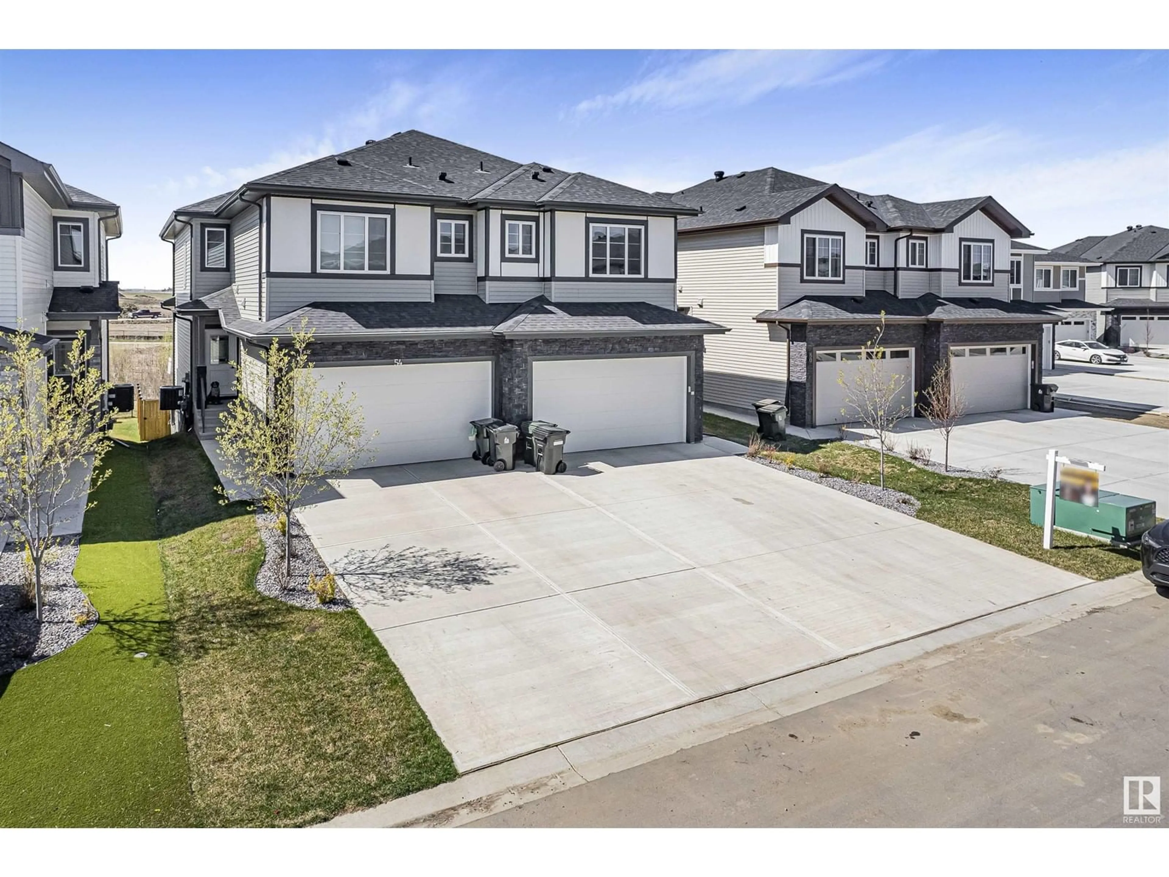 A pic from outside/outdoor area/front of a property/back of a property/a pic from drone, street for 52 AMBERLEY BA, Spruce Grove Alberta T7X2X4