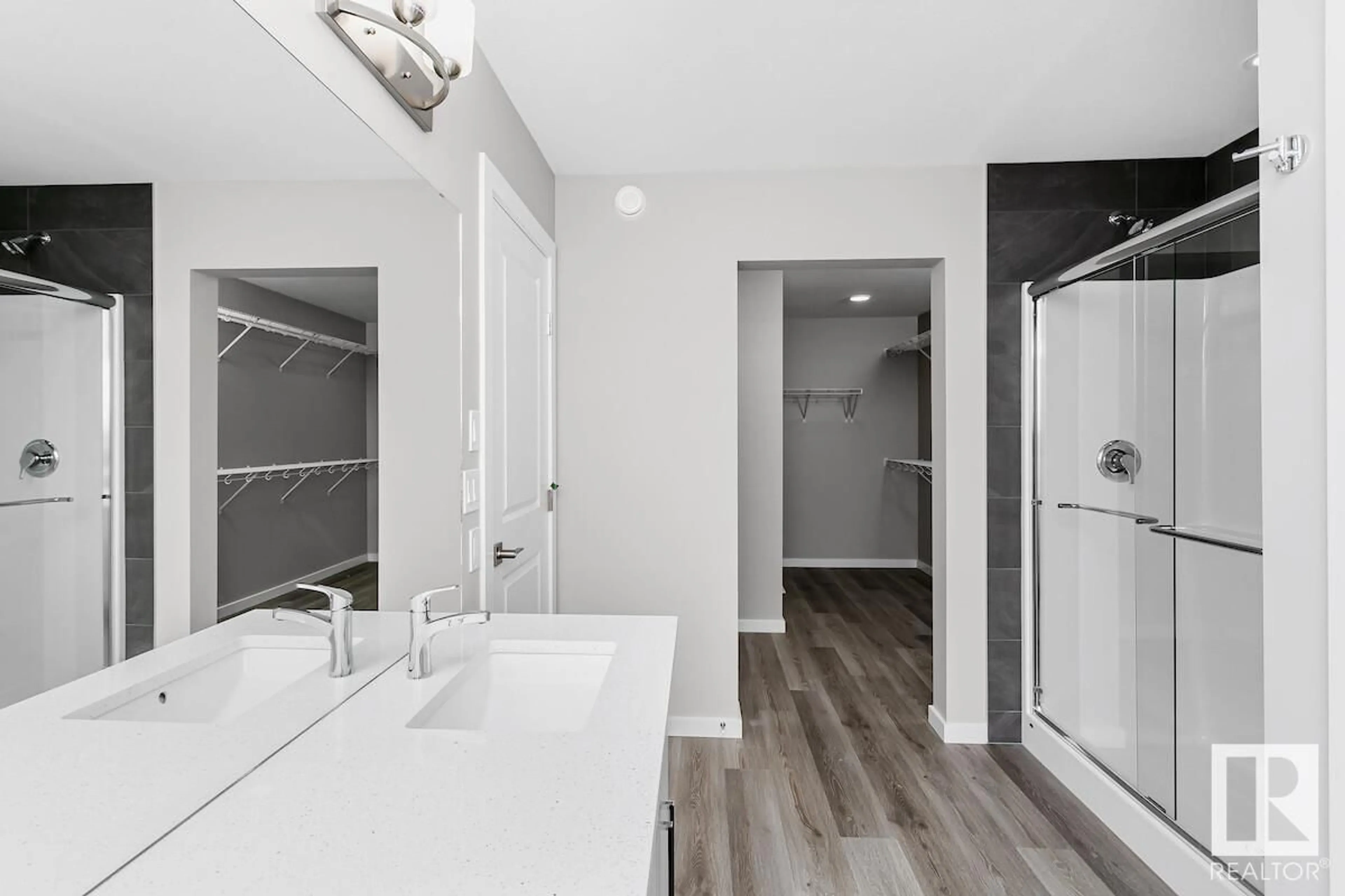 Contemporary bathroom, ceramic/tile floor for 2607 5 AV, Edmonton Alberta T6X3J1