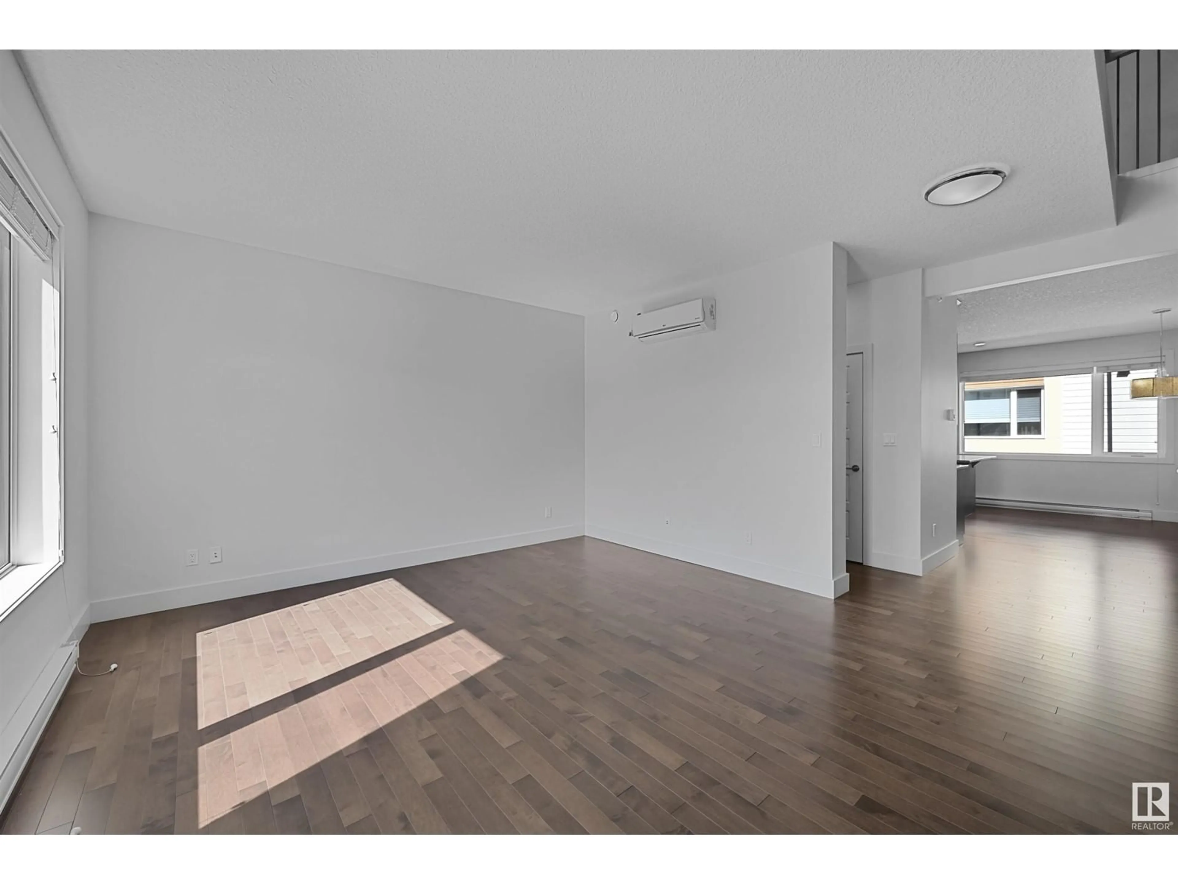 A pic of a room for NW - 7814 MAY LINK LI, Edmonton Alberta T6R0G9