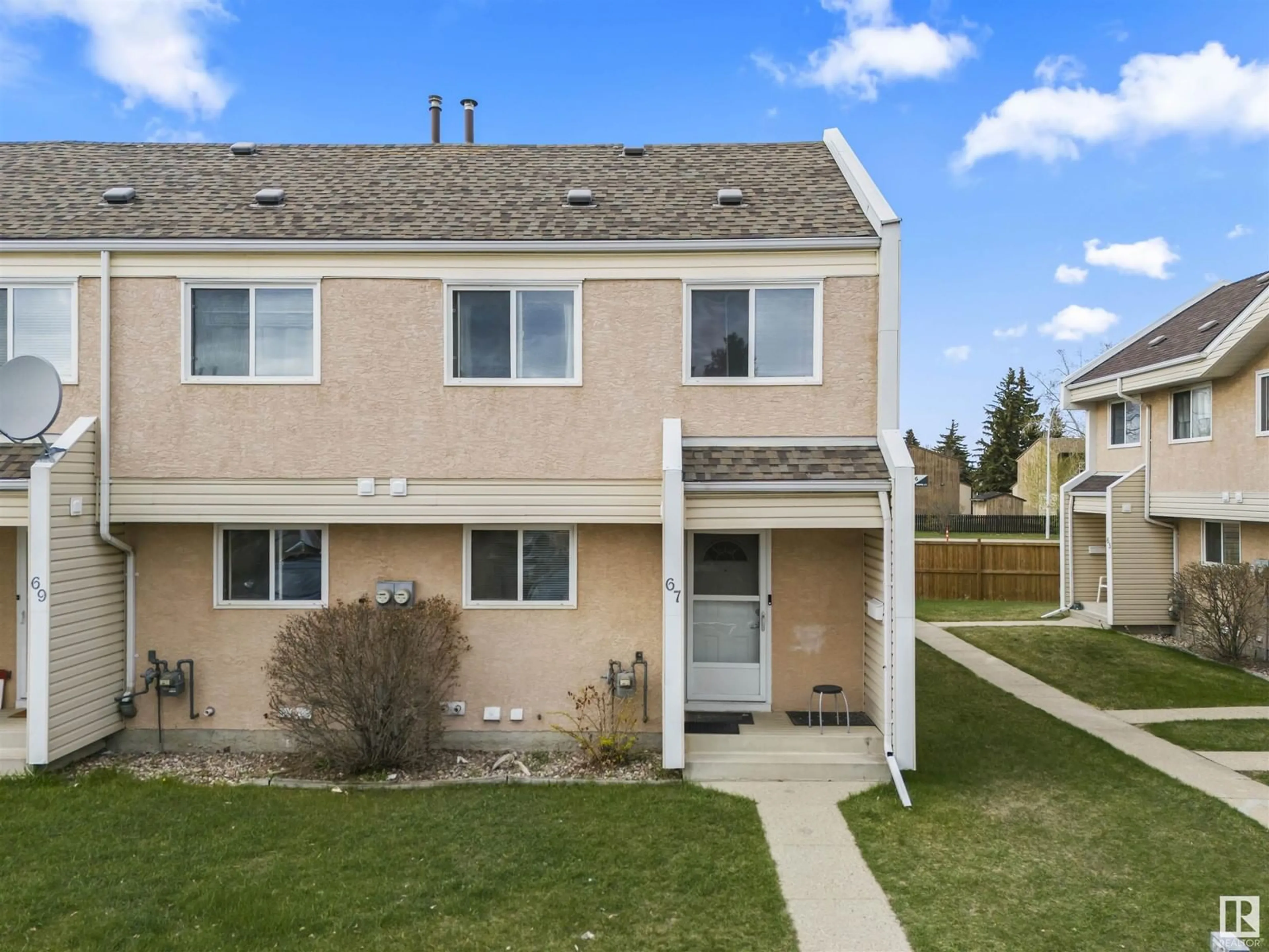 Home with vinyl exterior material, mountain view for 100 - 67 16567 ST, Edmonton Alberta T5X5H4