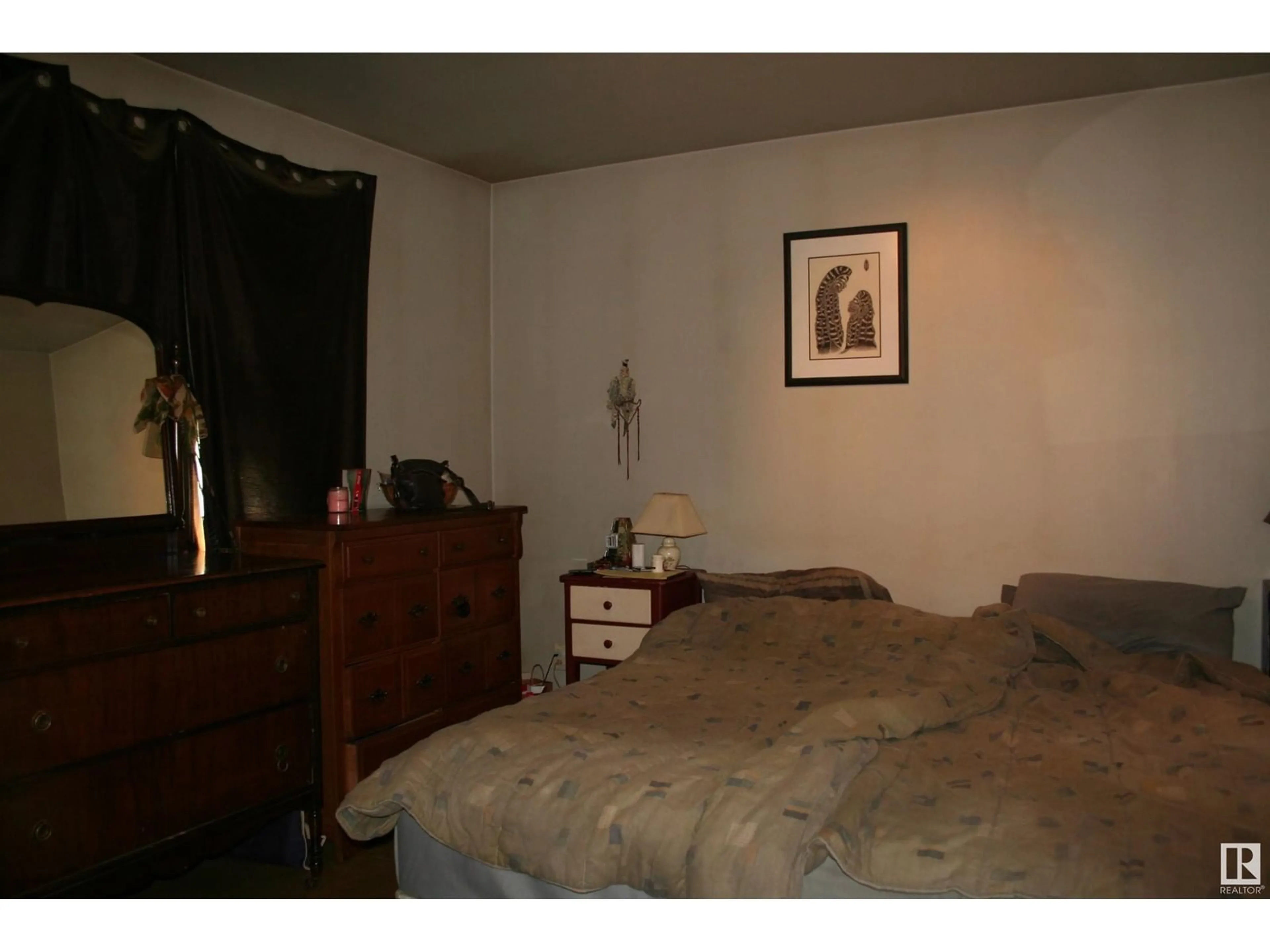 A pic of a room for 14532 106A AV, Edmonton Alberta T5N1E6