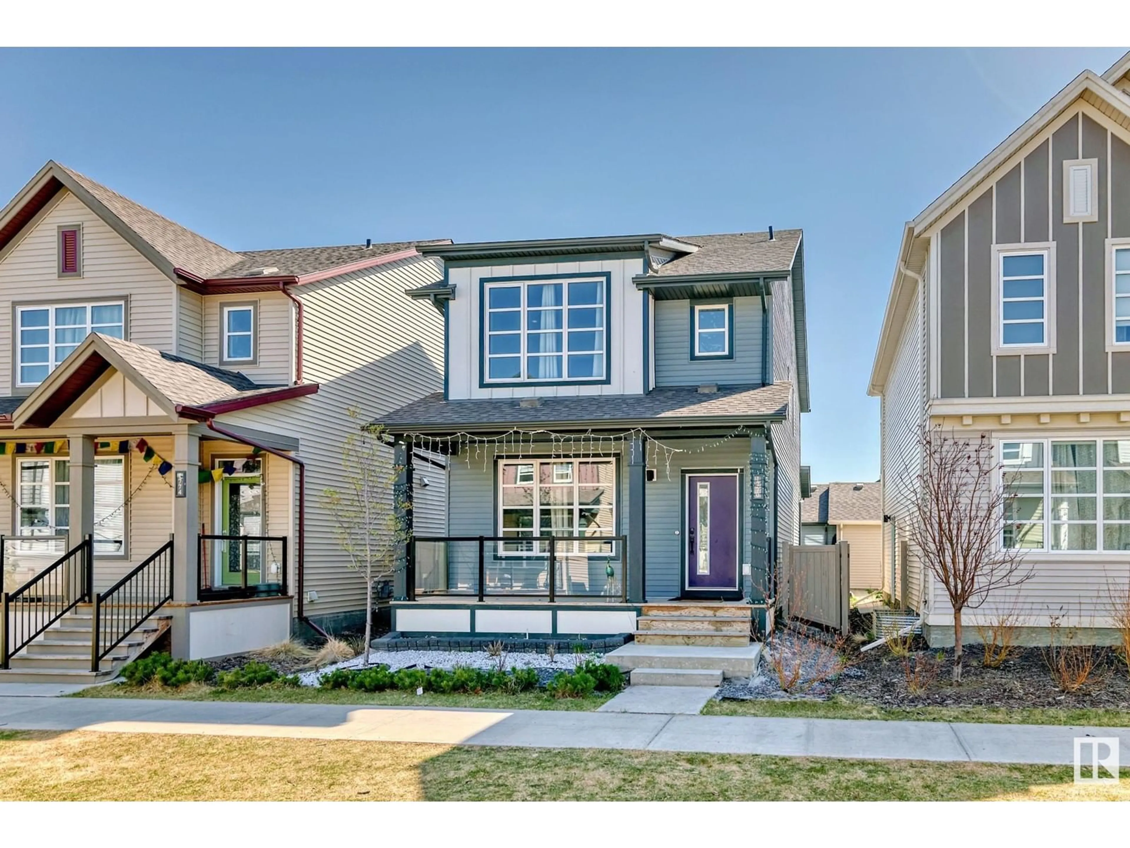 Home with vinyl exterior material, street for NW - 1770 25 A ST, Edmonton Alberta T6T2H8