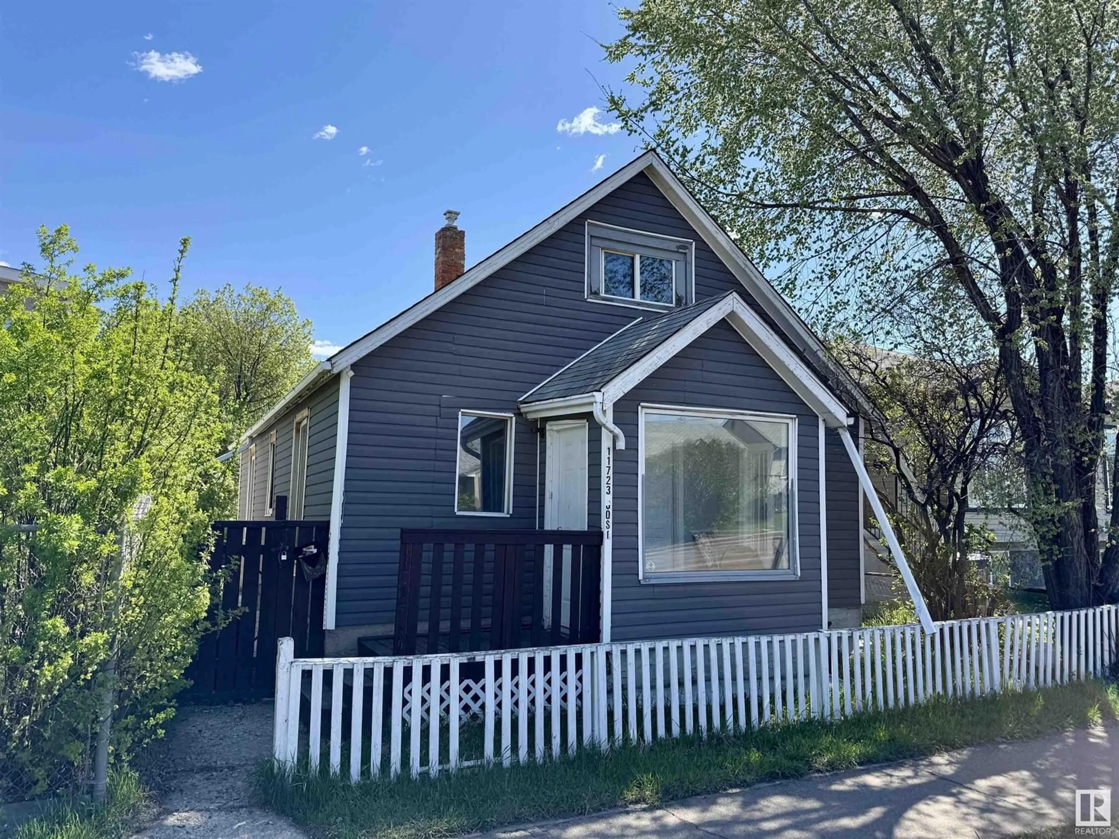 Unknown for NW - 11723 80 ST, Edmonton Alberta T5B2N4
