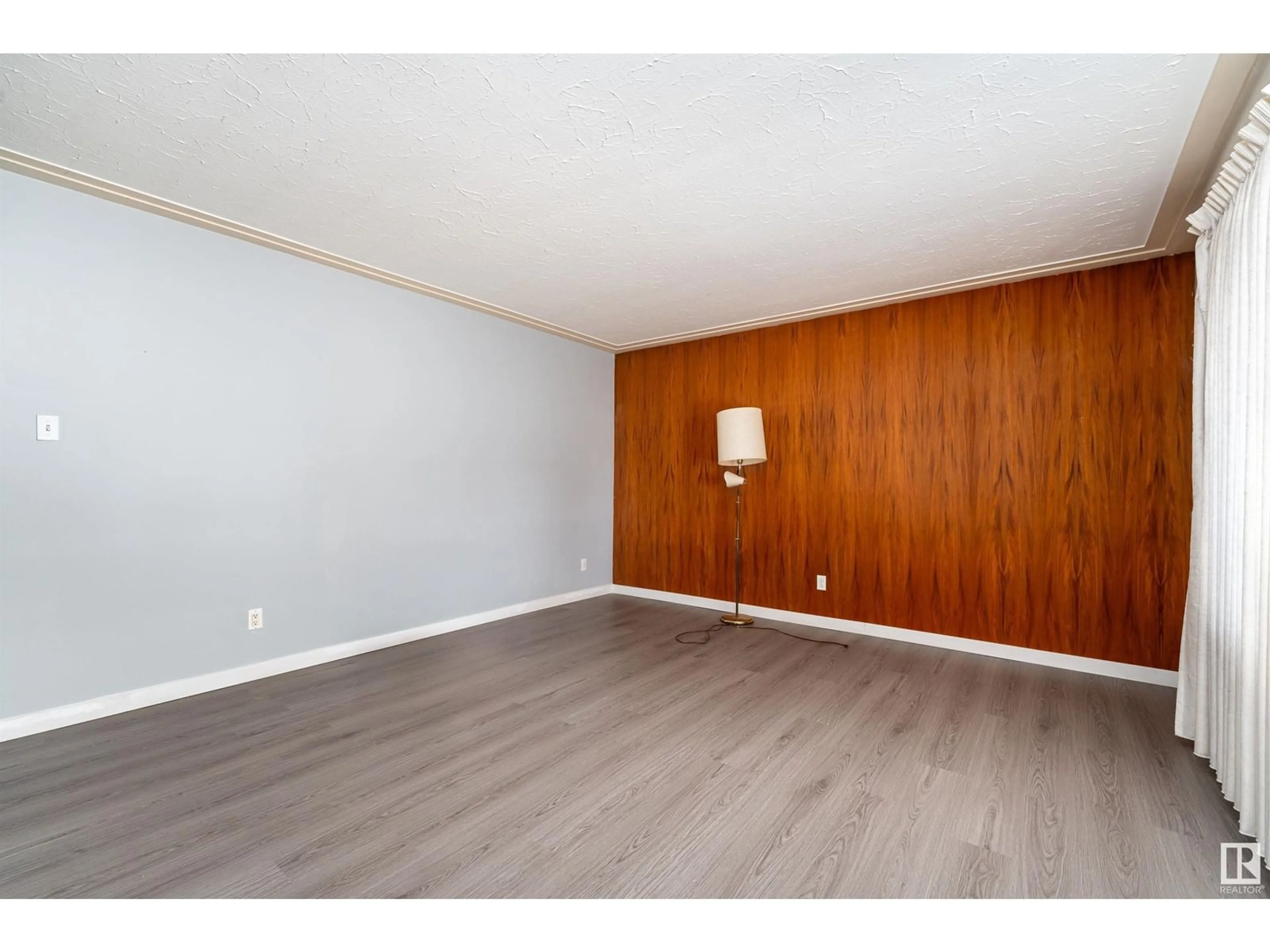 A pic of a room for 12419 83 ST, Edmonton Alberta T5B3A5