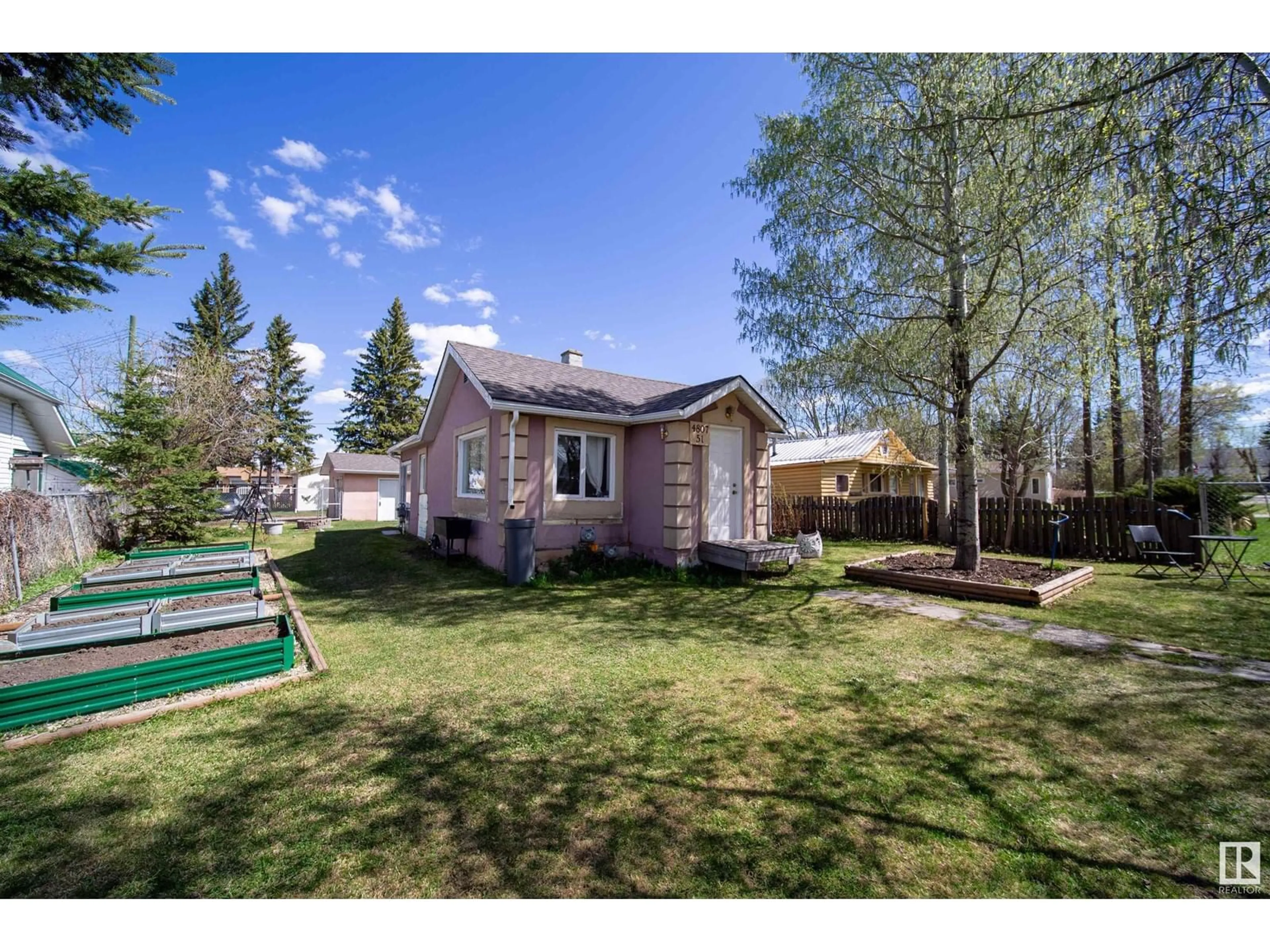 Unknown for 4807 51 ST, Rural Lac Ste. Anne County Alberta T0E0A0