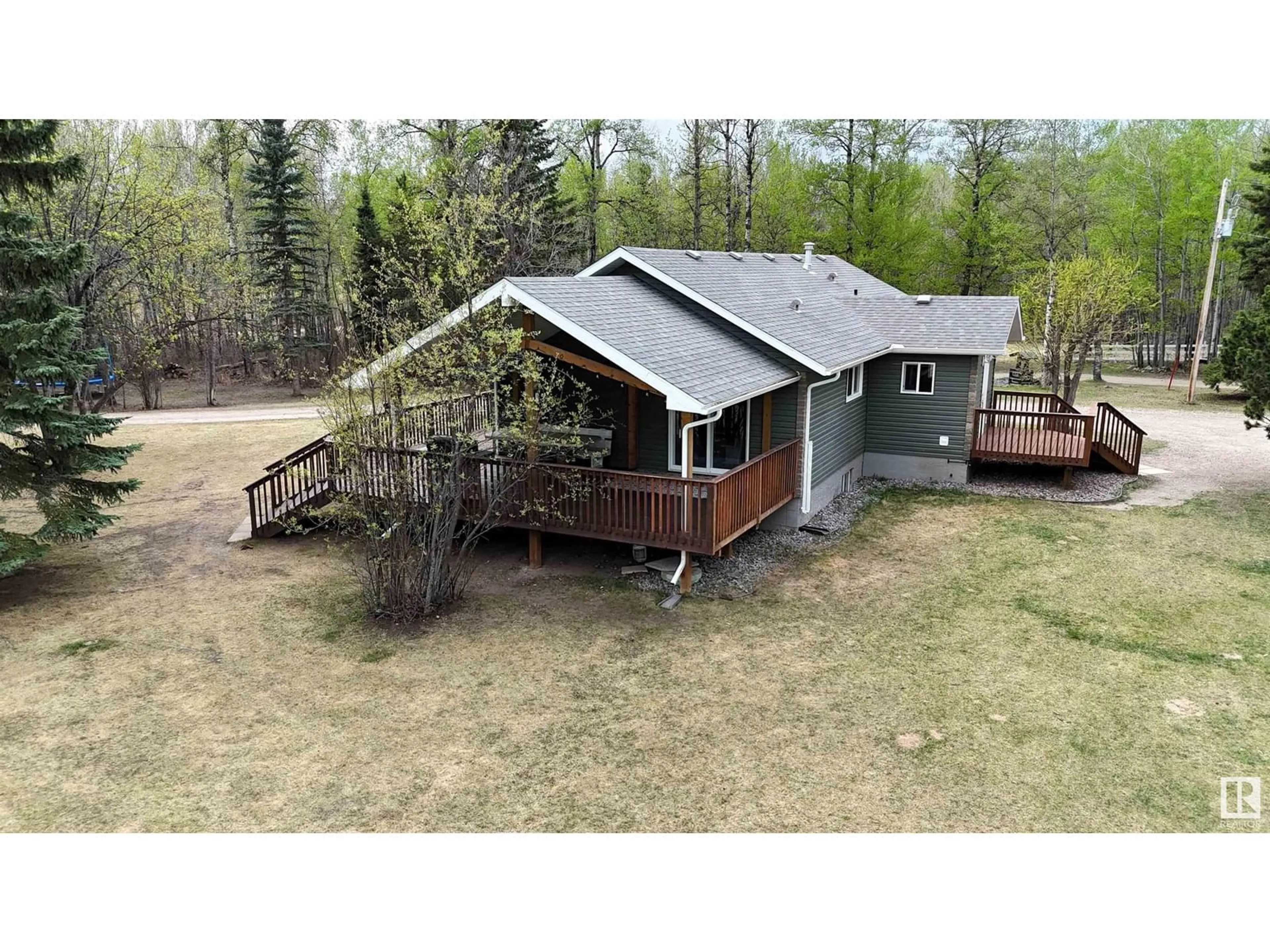A pic from outside/outdoor area/front of a property/back of a property/a pic from drone, unknown for 14322 TOWNSHIP ROAD 562 A, Rural Yellowhead Alberta T7E3S2