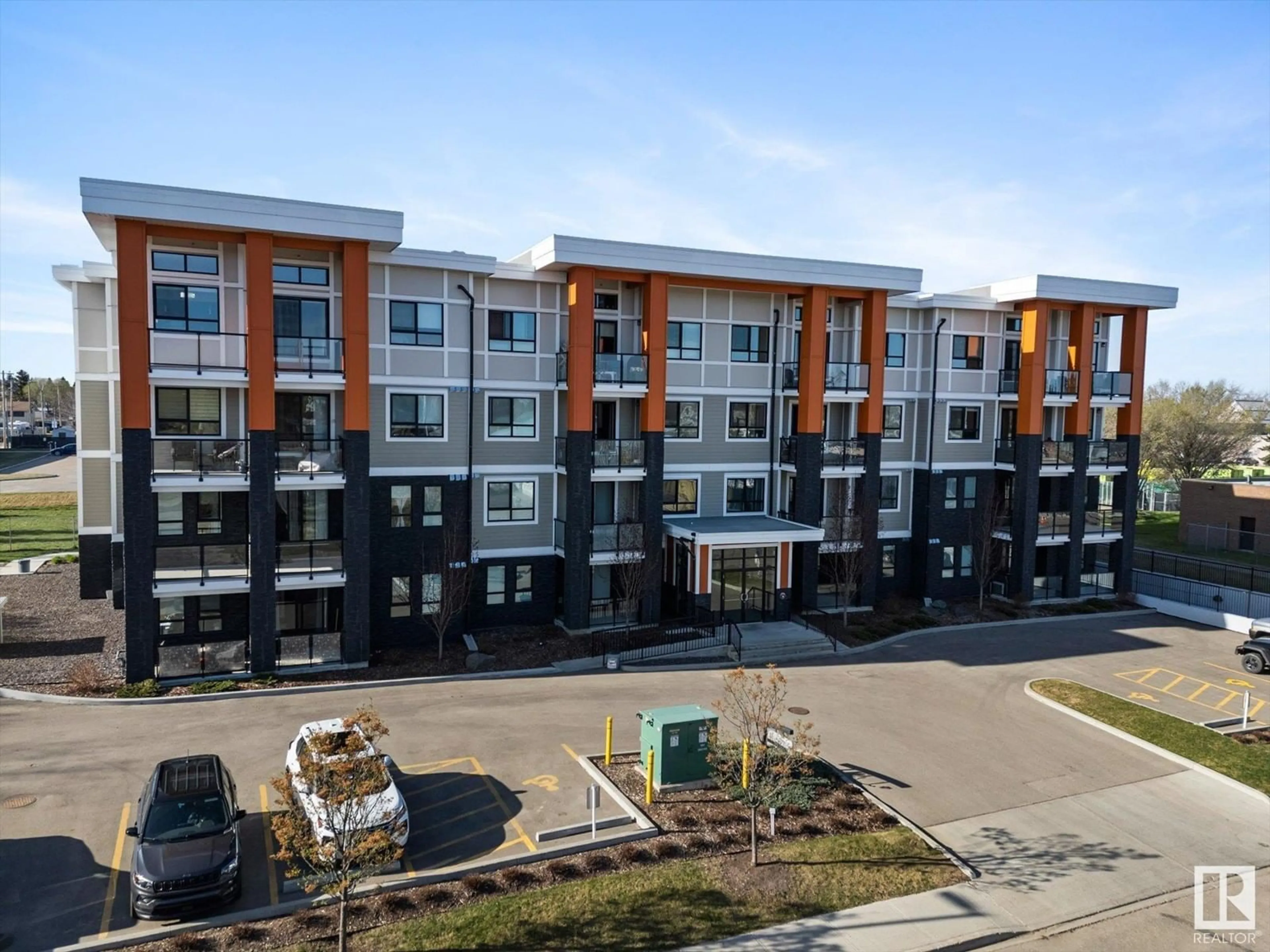 A pic from outside/outdoor area/front of a property/back of a property/a pic from drone, unknown for 17 - 202 COLUMBIA AV, Devon Alberta T9G1Y7