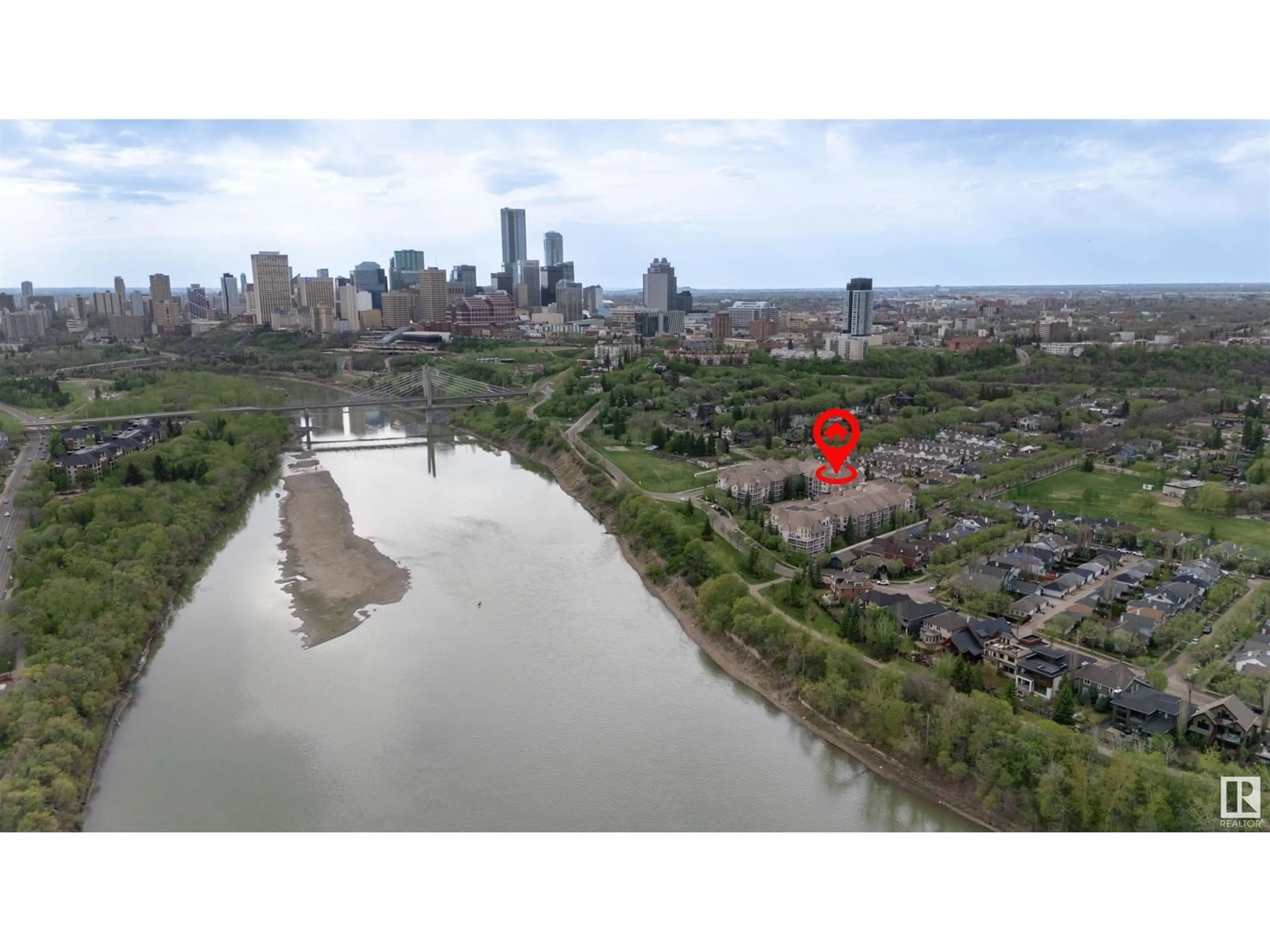 Blurry image for #137 - 9008 99 AV, Edmonton Alberta T5H4M6