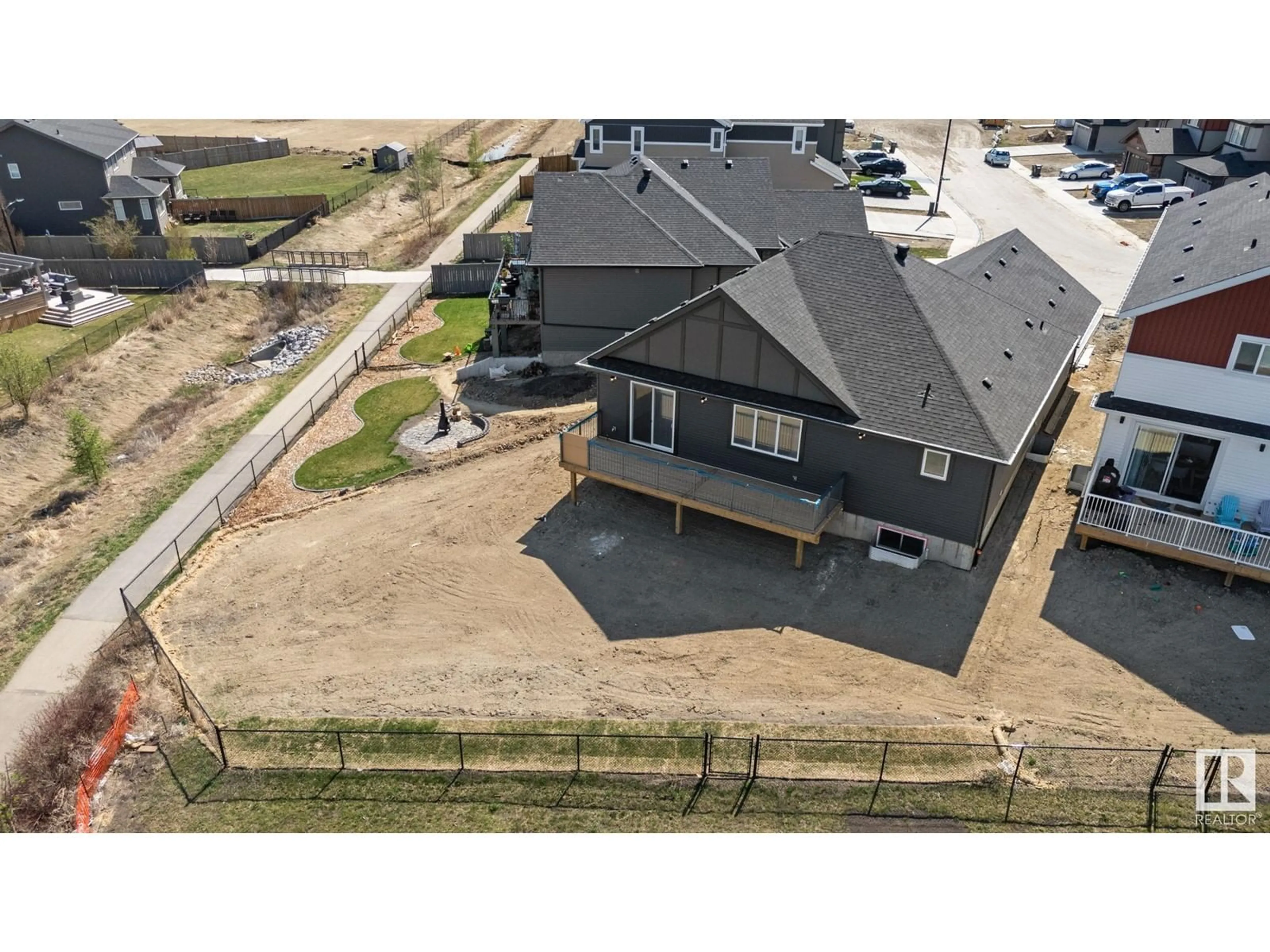 A pic from outside/outdoor area/front of a property/back of a property/a pic from drone, unknown for 20908 128 AV, Edmonton Alberta T5S0R6