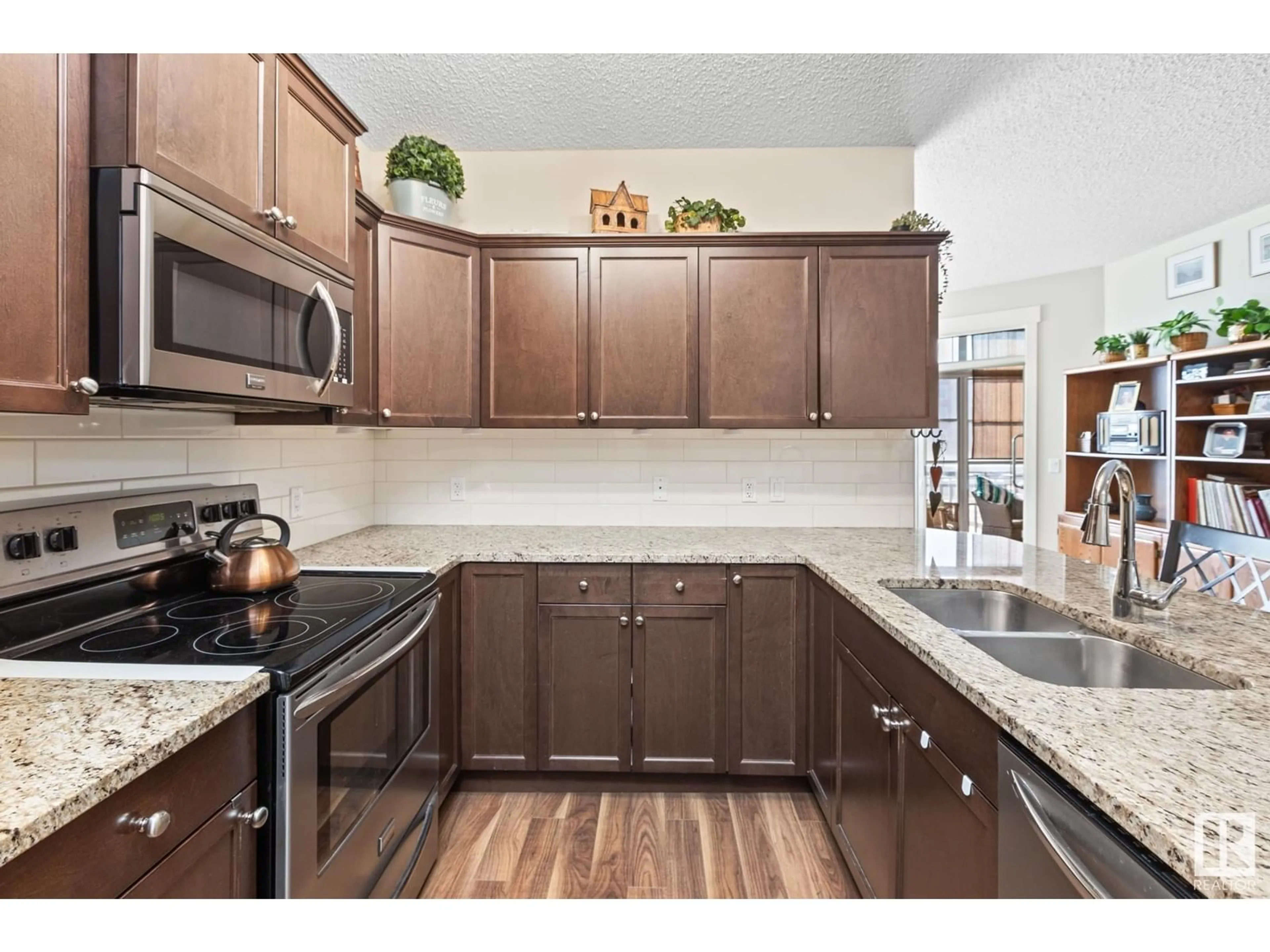 Standard kitchen, unknown for 511 - 215 QUEEN ST, Spruce Grove Alberta T7X0G4