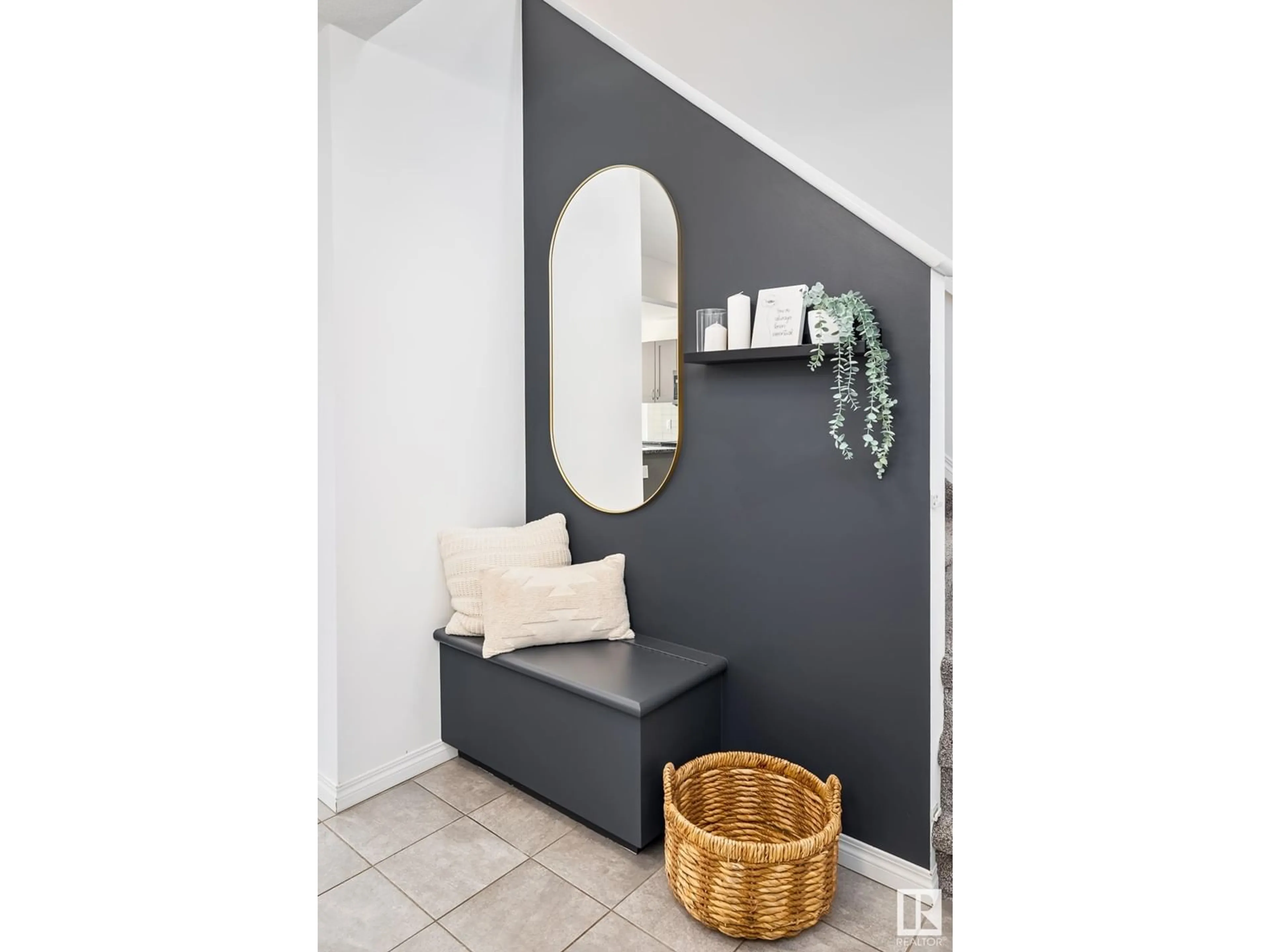 Indoor entryway for NW - 12825 207 ST, Edmonton Alberta T5S0K2