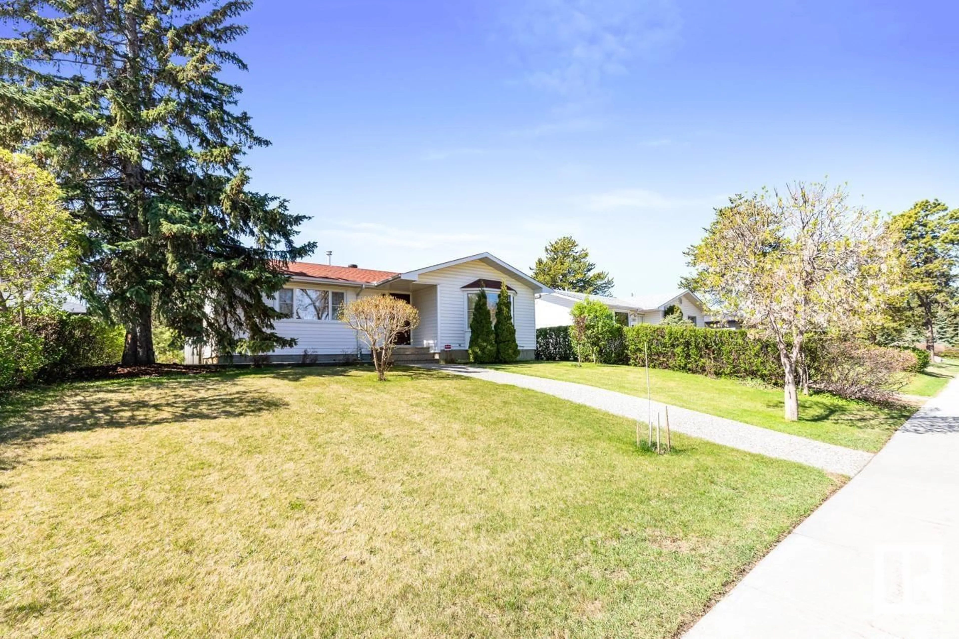 Unknown for NW - 4307 109A AV, Edmonton Alberta T6A1S3
