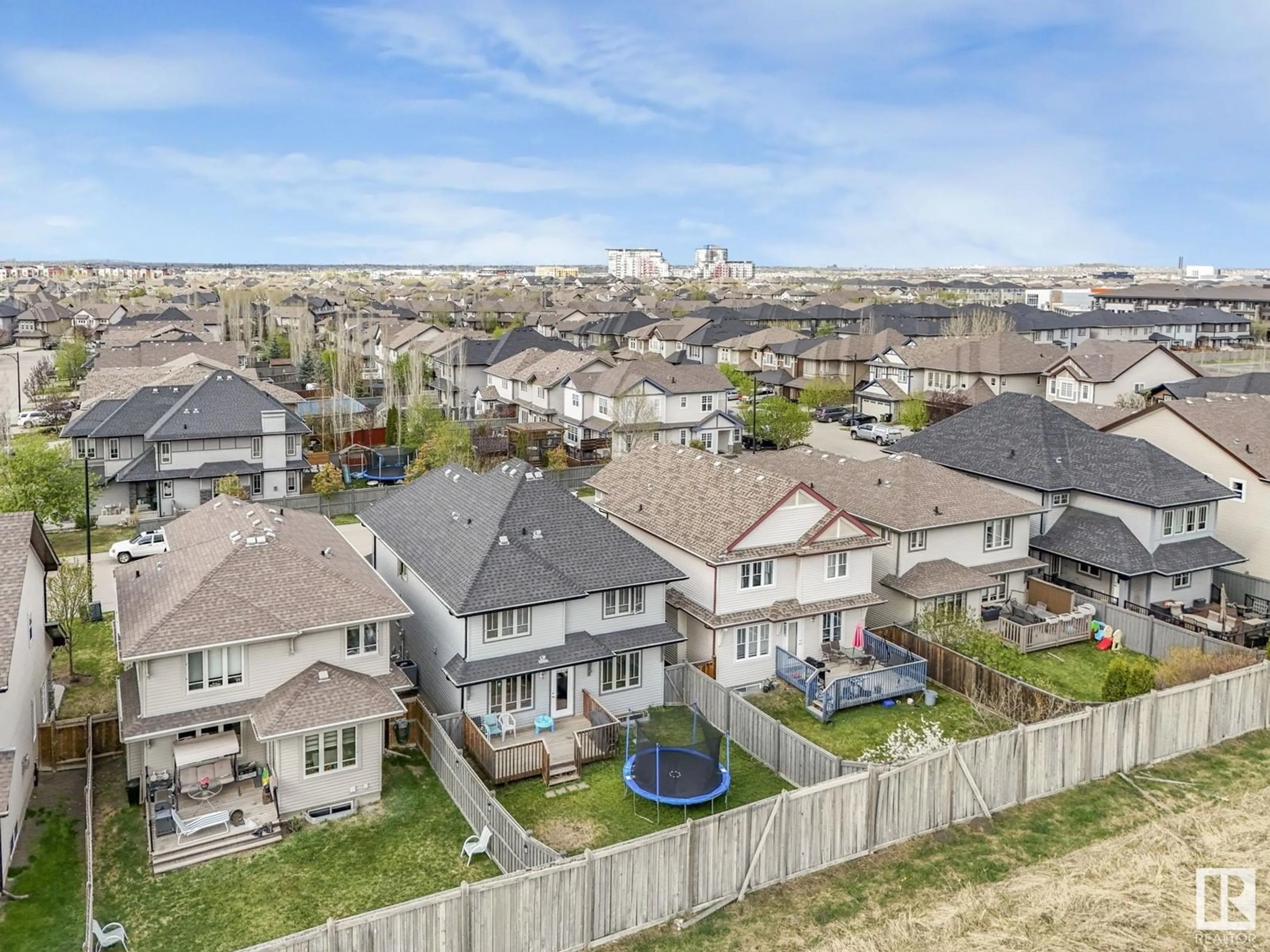 A pic from outside/outdoor area/front of a property/back of a property/a pic from drone, mountain view for 2651 ANDERSON CR, Edmonton Alberta T6W0K7