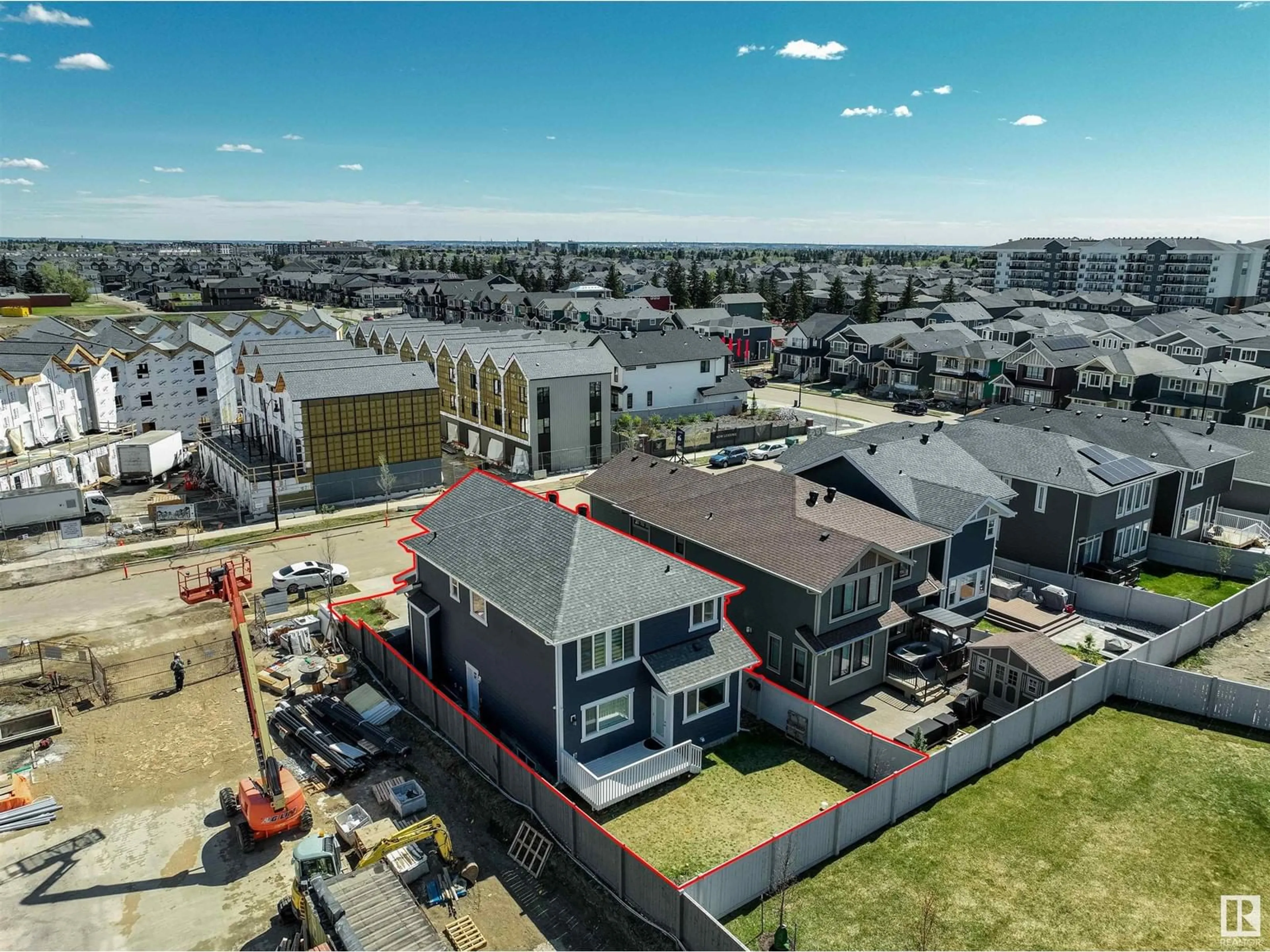 A pic from outside/outdoor area/front of a property/back of a property/a pic from drone, unknown for 6414 LAUBMAN STREET, Edmonton Alberta T5E6Y6