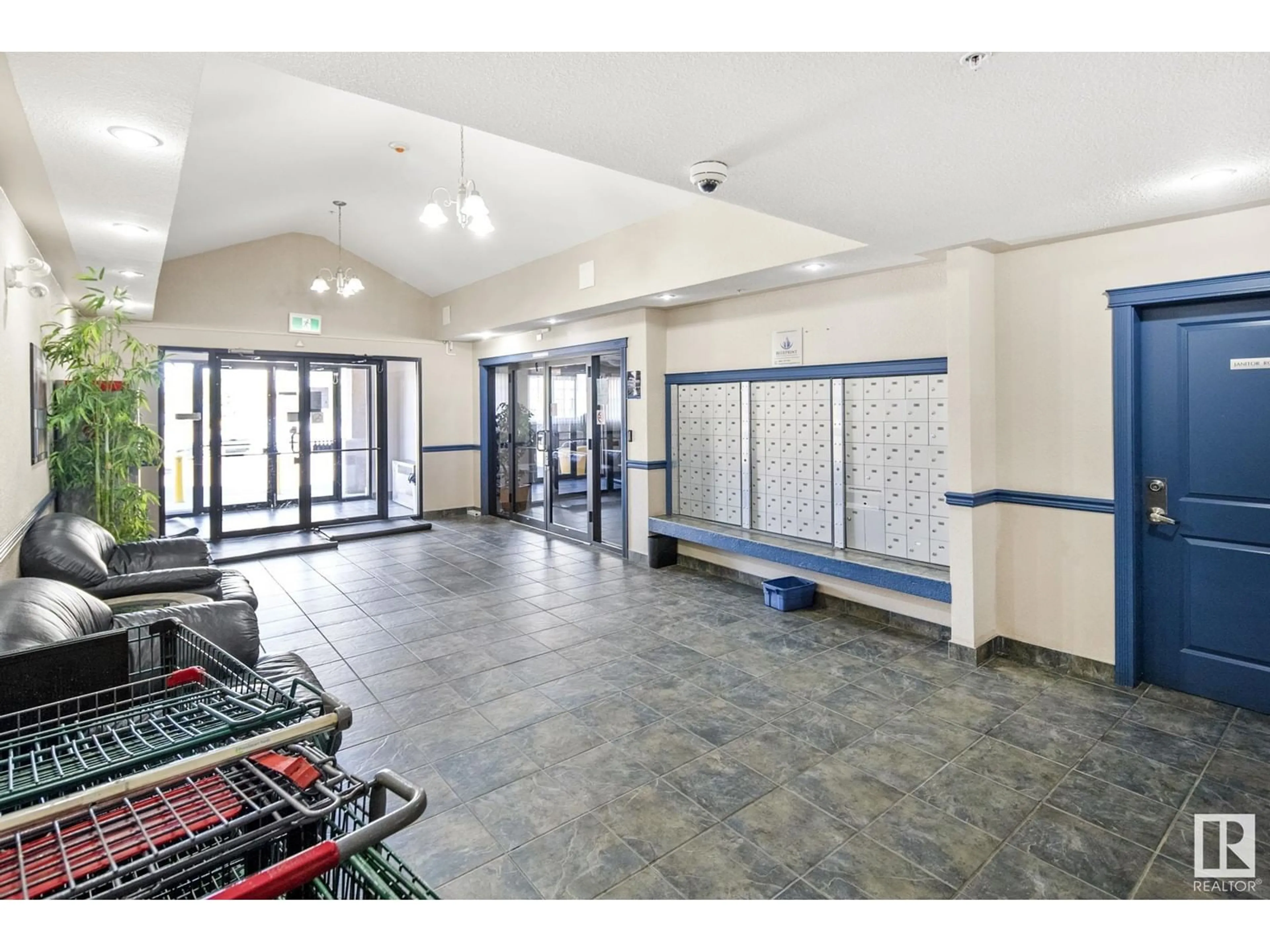 Indoor foyer for 205 16221 95 ST NW, Edmonton Alberta T5Z3V3