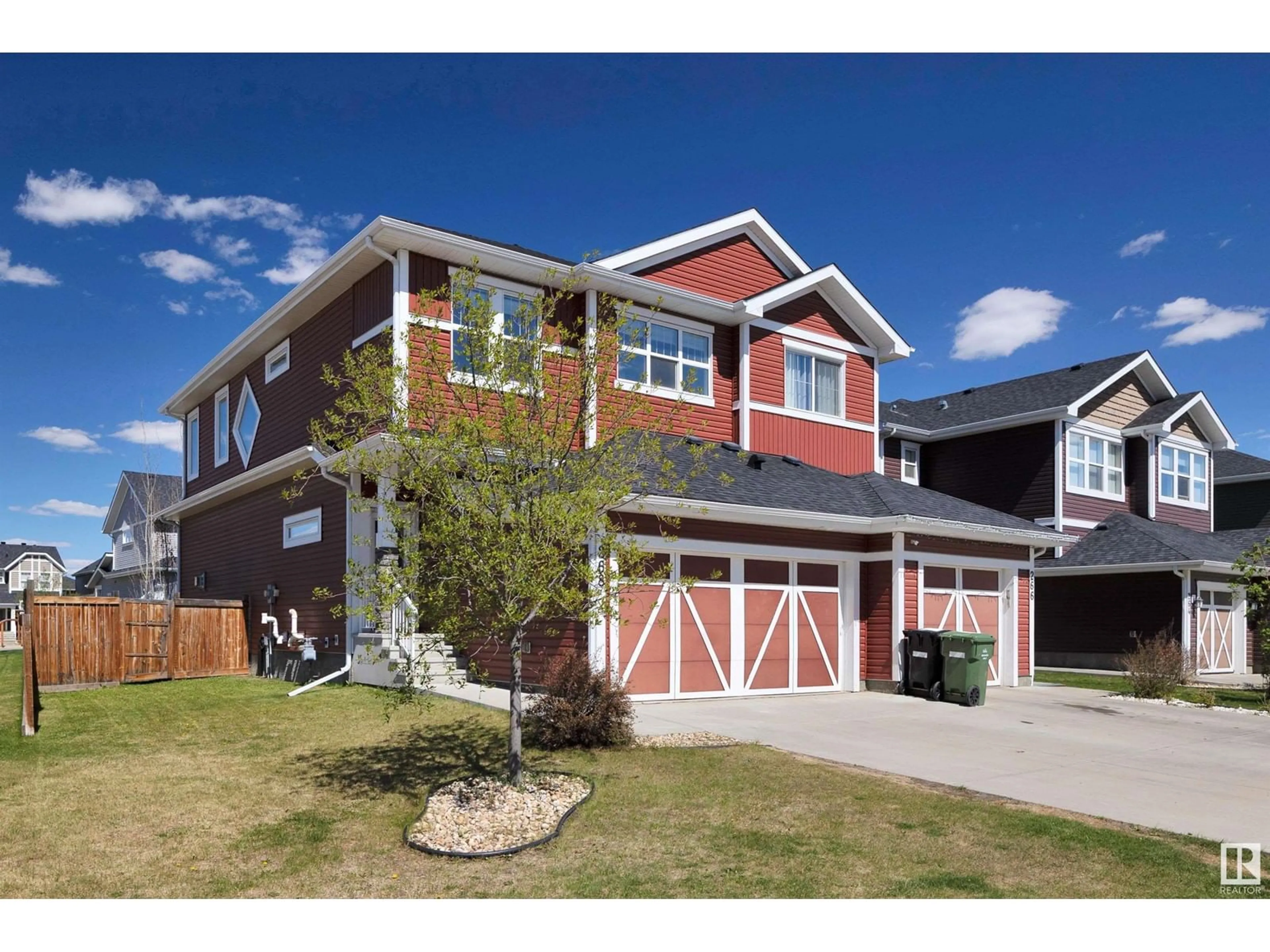 Home with vinyl exterior material, street for 268 STURTZ BN, Leduc Alberta T9E0X4