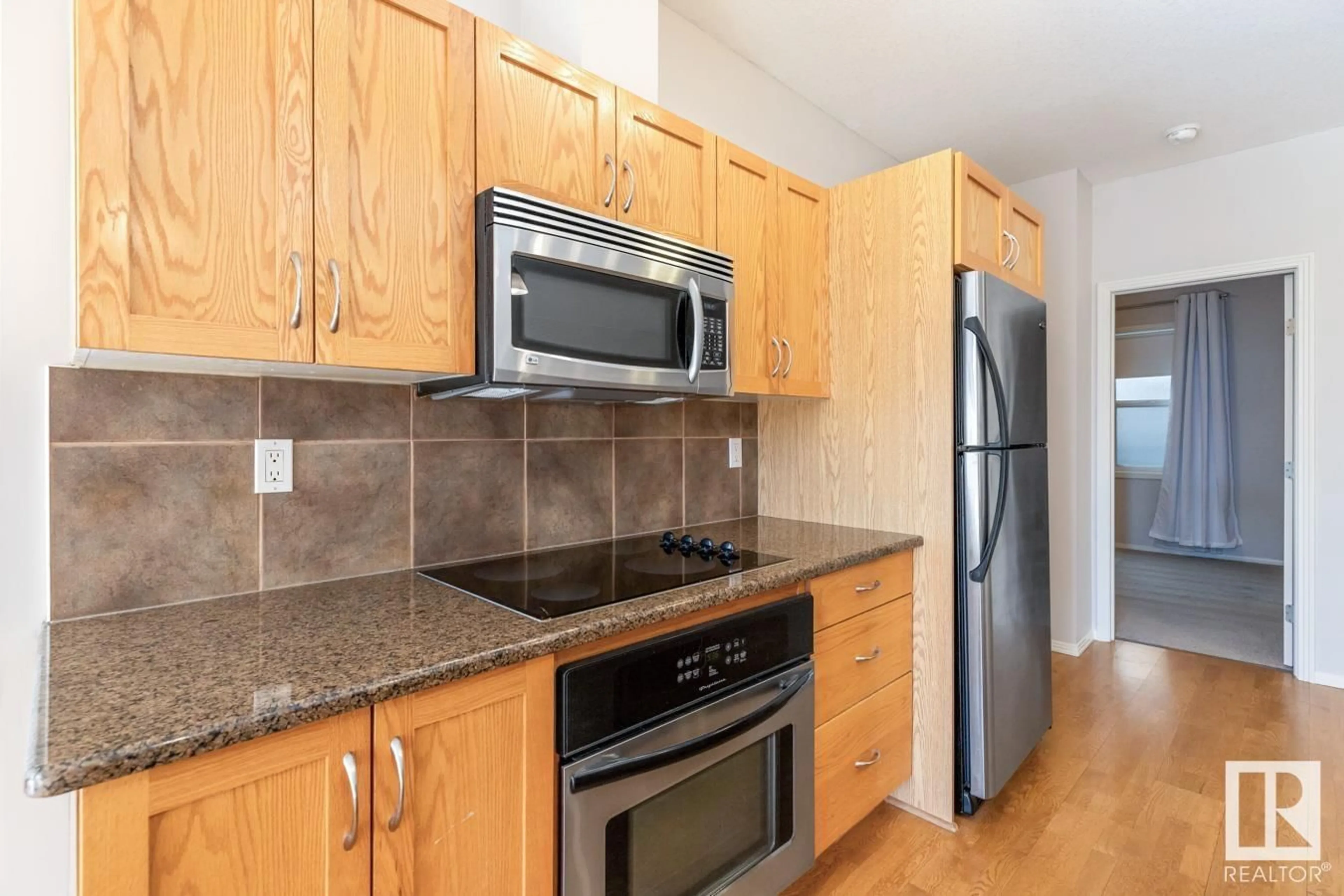 Standard kitchen, unknown for #304 - 10503 98 AV, Edmonton Alberta T5K0B2