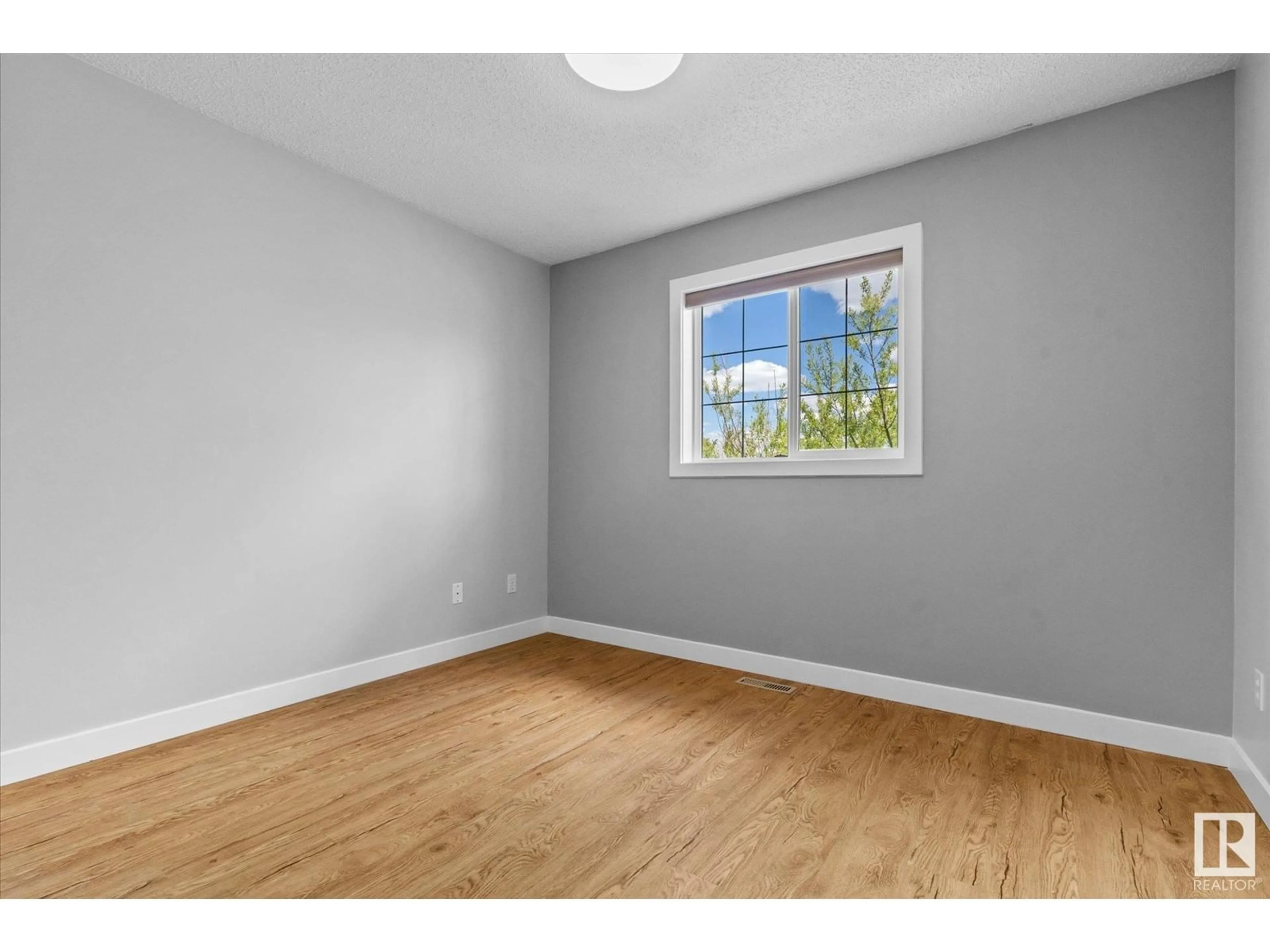 A pic of a room for 9914 94, Fort Saskatchewan Alberta T8L4J5