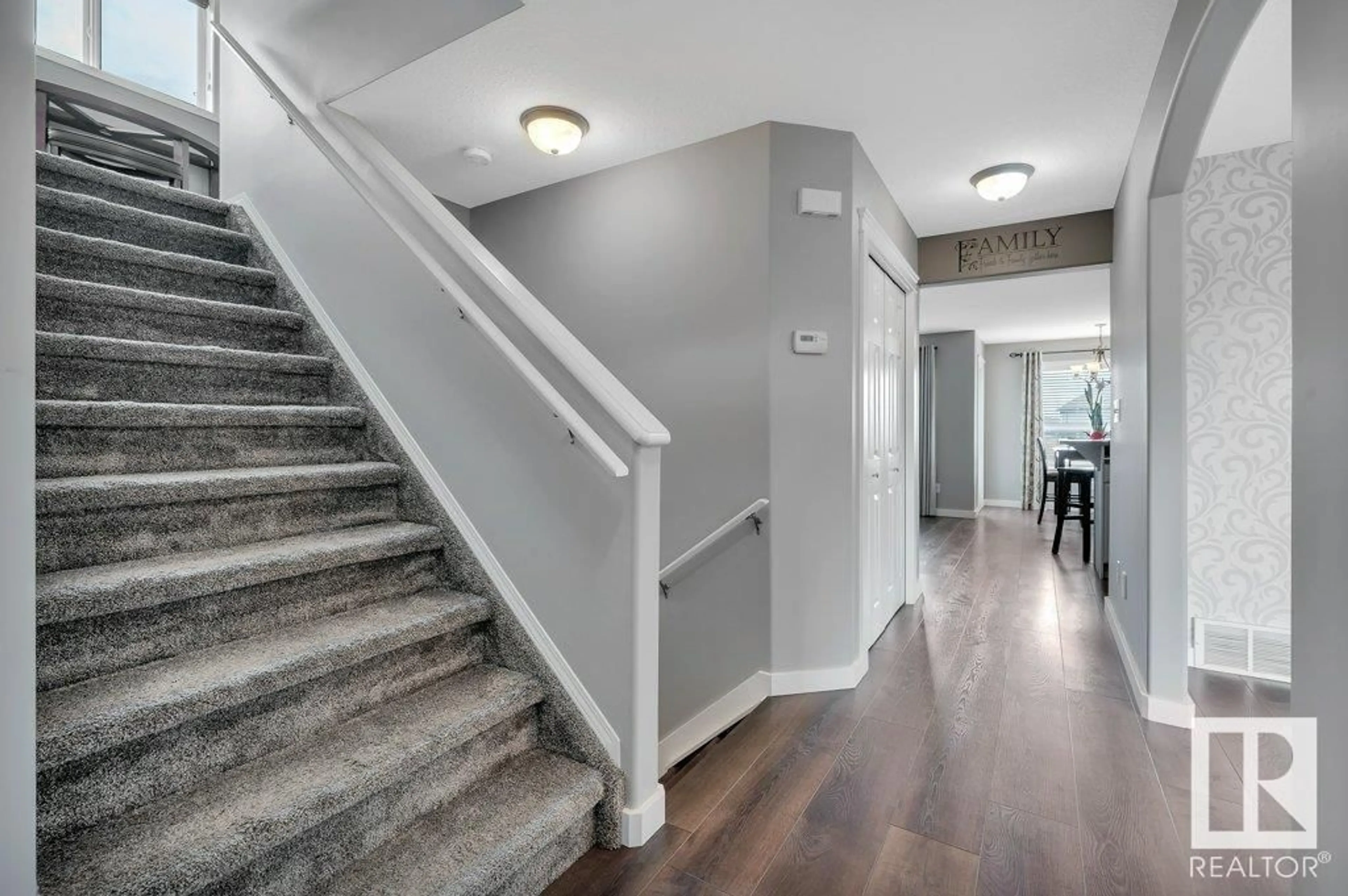 Unknown for 16519 56 ST NW, Edmonton Alberta T5Y3M7