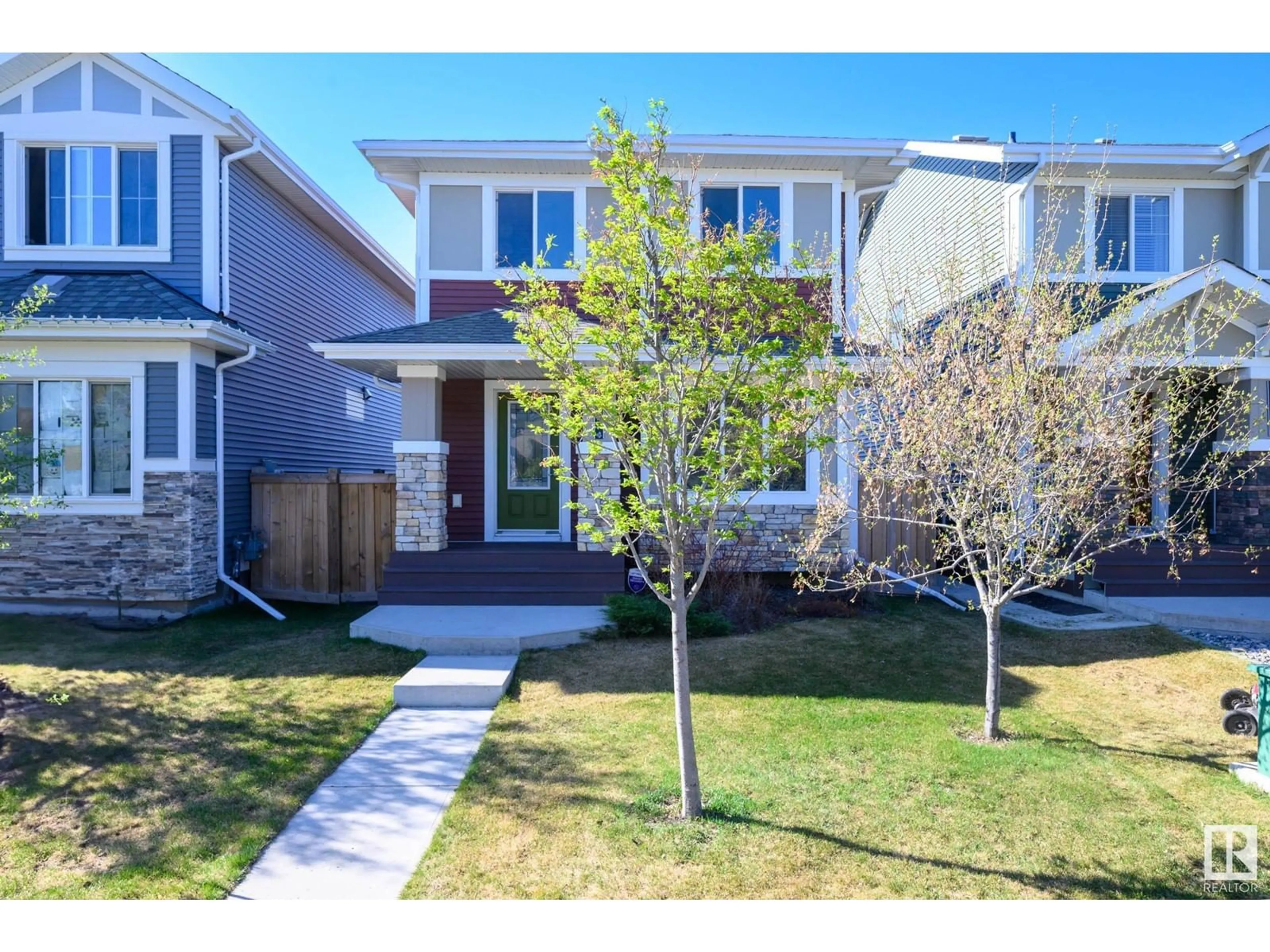 A pic from outside/outdoor area/front of a property/back of a property/a pic from drone, street for 22207 89 AV, Edmonton Alberta T5T7H1