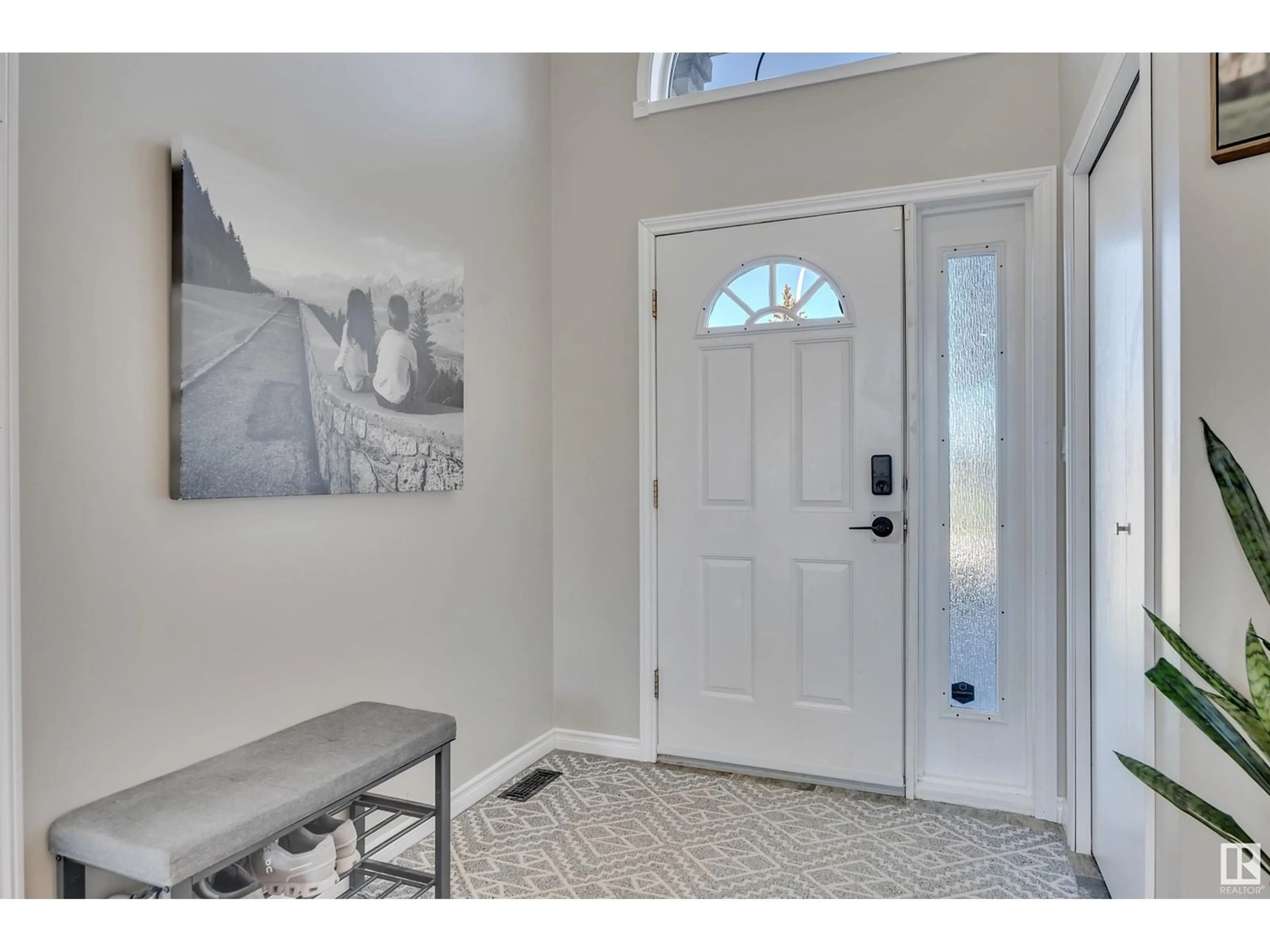 Indoor entryway for 5145 SPORTSVIEW DR, New Sarepta Alberta T0B3M0